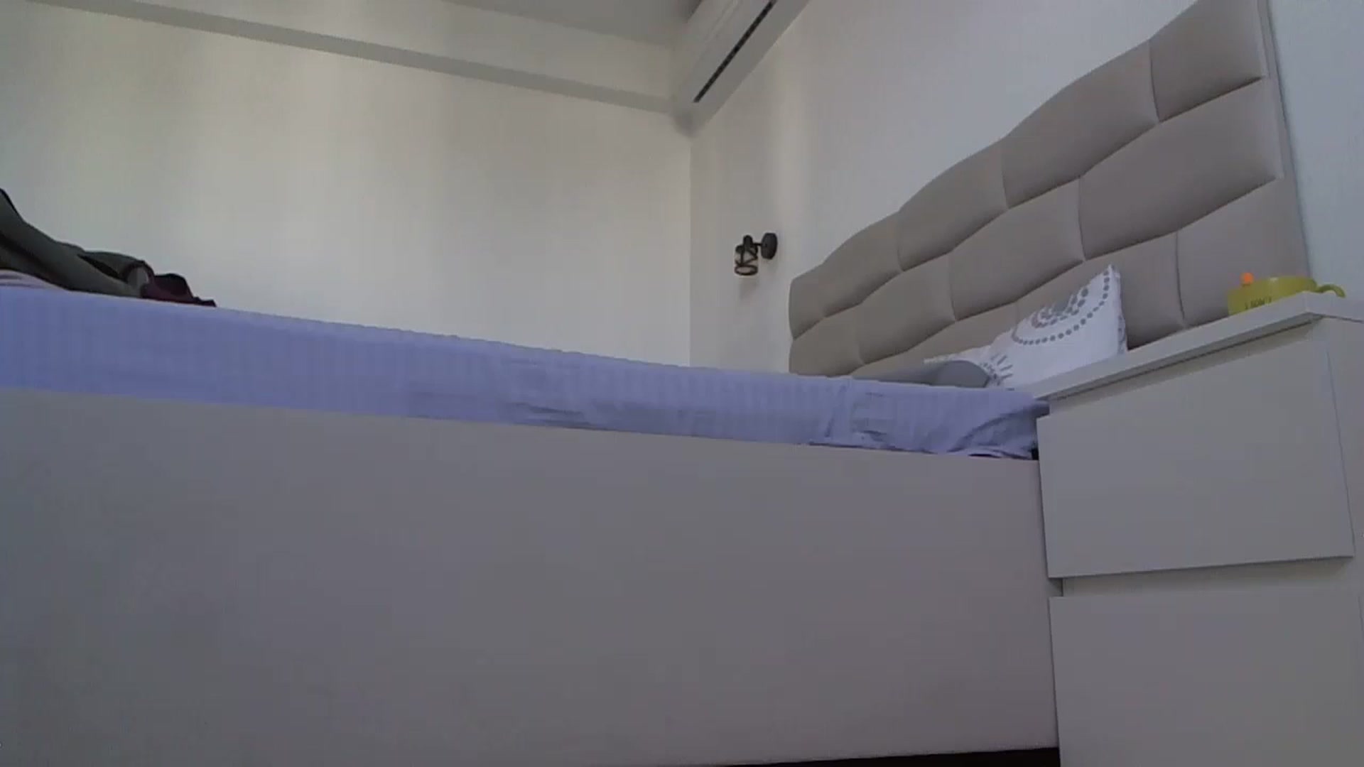 Gallery image thumbnail from krystal__'s myfreecams stream on, 12/17/2024, 08:57 image 17 of 20