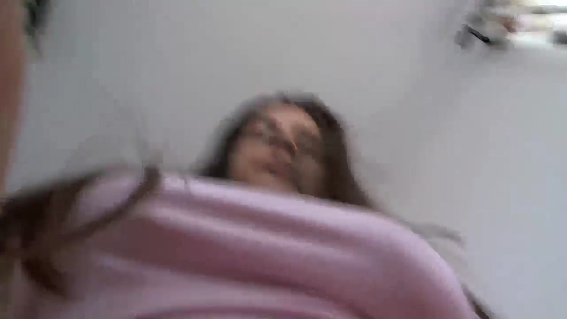 Gallery image thumbnail from krystal__'s myfreecams stream on, 01/10/2025, 10:17 image 17 of 20
