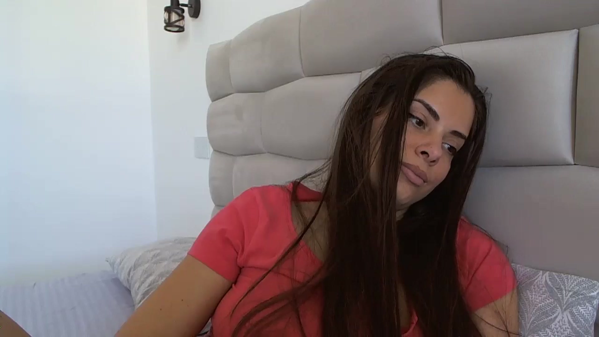 Gallery image thumbnail from krystal__'s myfreecams stream on, 01/23/2025, 10:07 image 7 of 20
