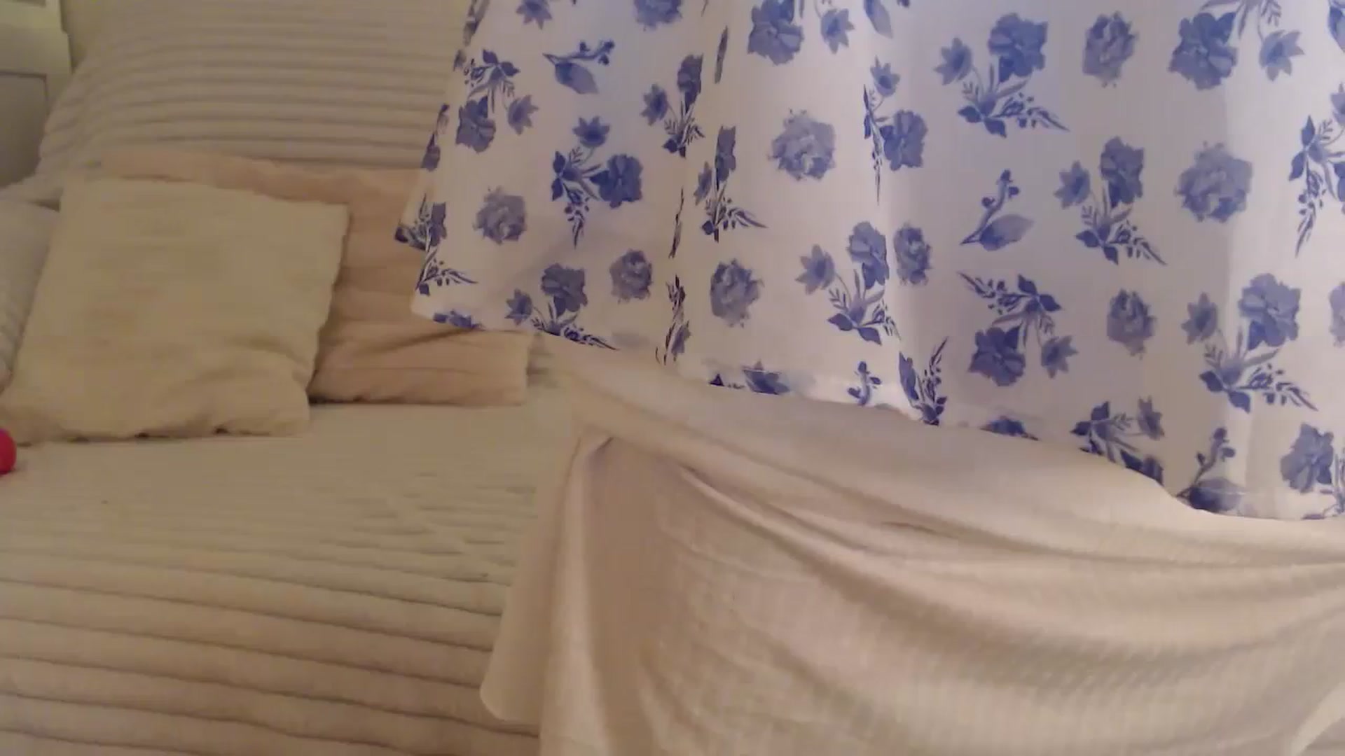 Gallery image thumbnail from kurakurai's myfreecams stream on, 08/11/2023, 10:06 image 1 of 20