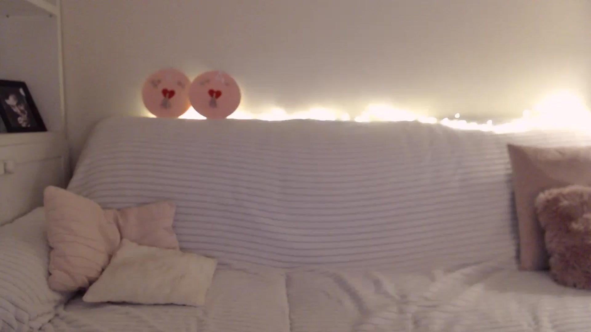 Gallery image thumbnail from kurakurai's myfreecams stream on, 08/18/2023, 08:33 image 16 of 20