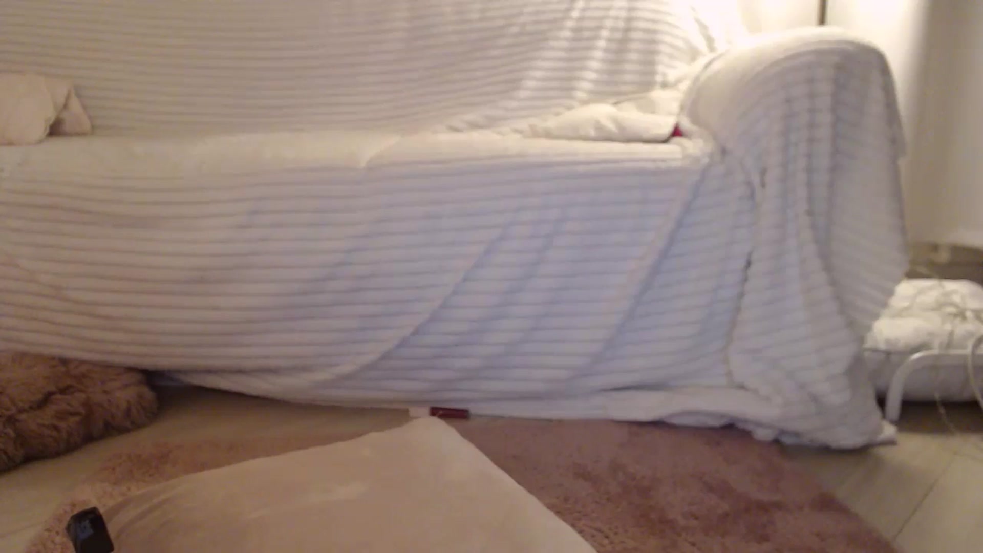 Gallery image thumbnail from kurakurai's myfreecams stream on, 08/18/2023, 16:57 image 6 of 20