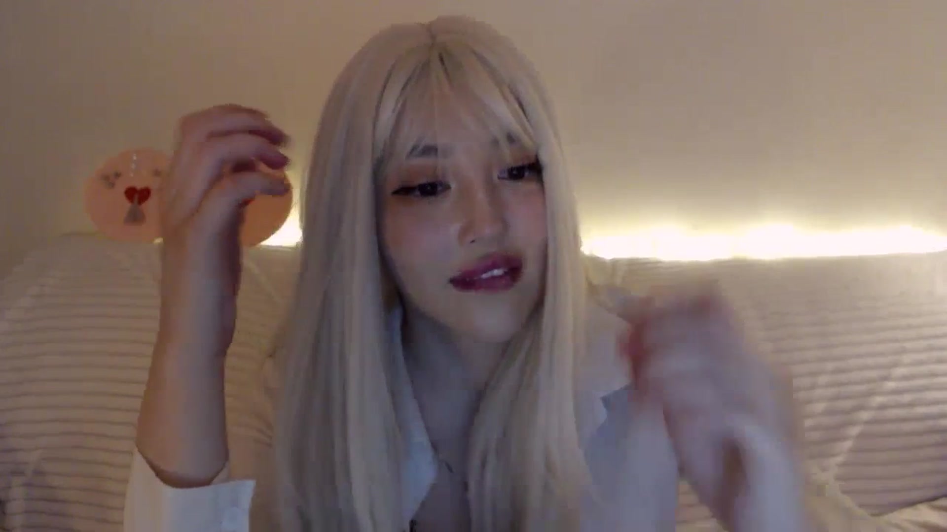Gallery image thumbnail from kurakurai's myfreecams stream on, 11/12/2023, 17:19 image 4 of 20