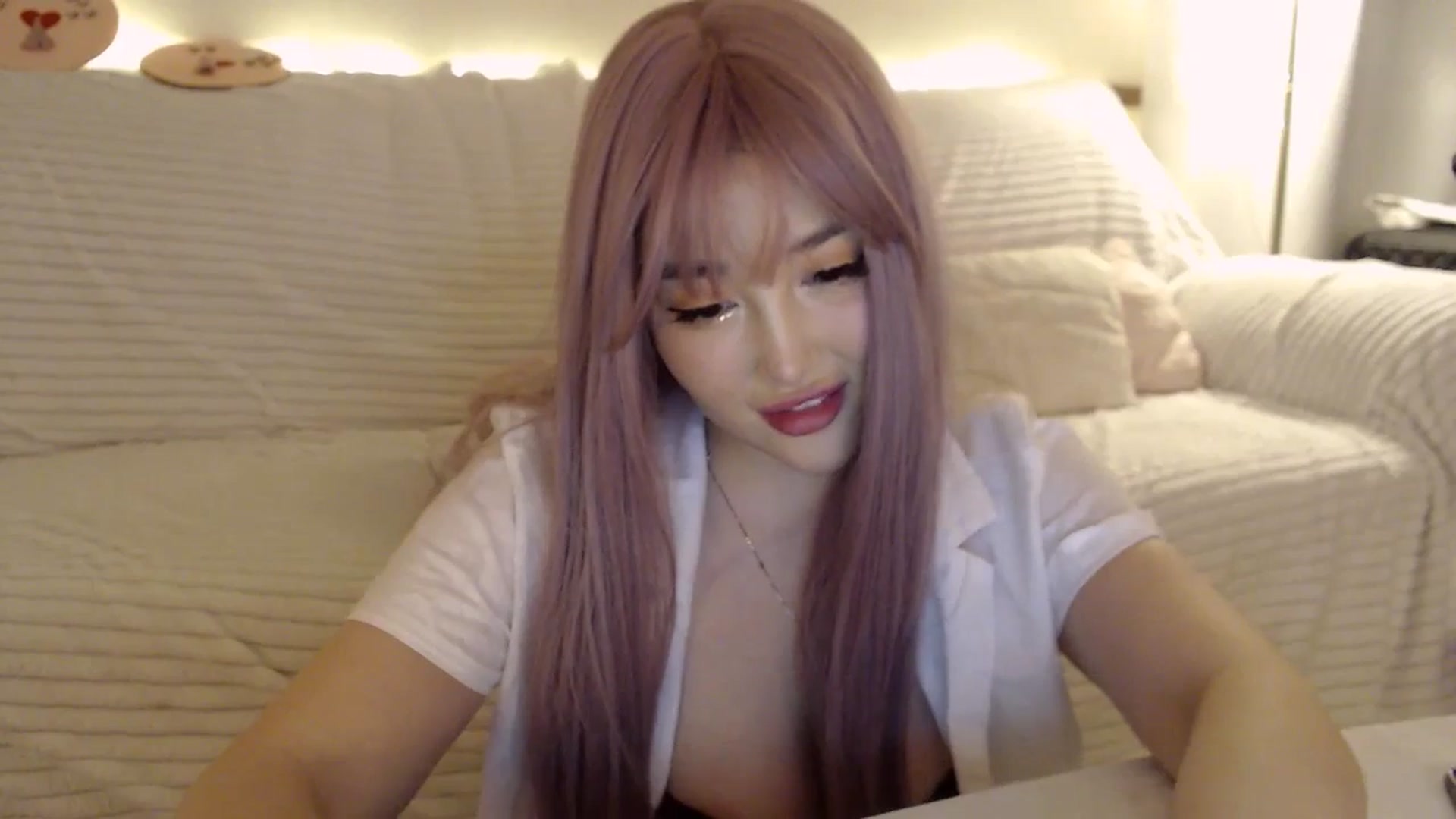 Gallery image thumbnail from kurakurai's myfreecams stream on, 01/02/2024, 13:26 image 15 of 20