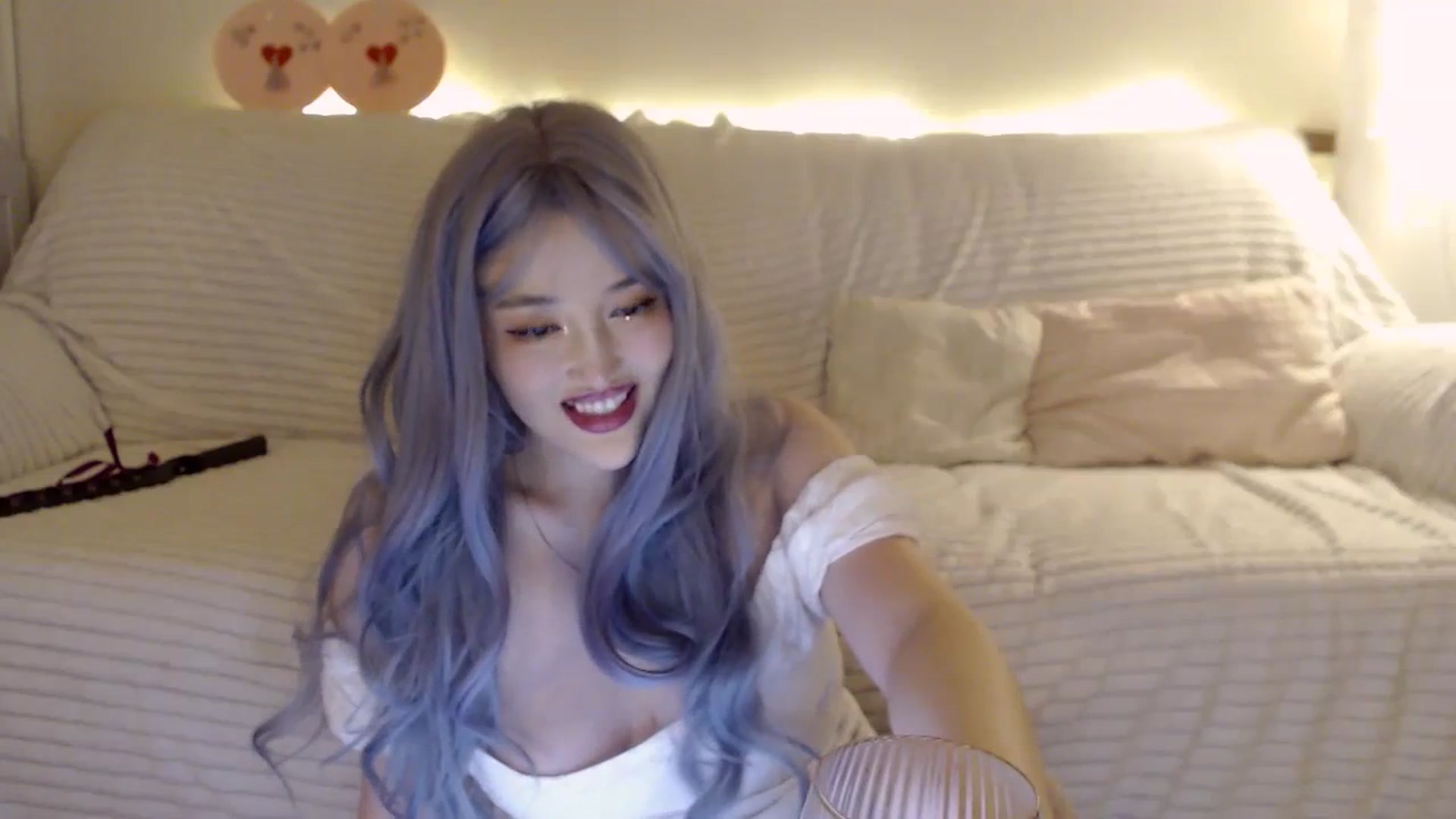 Gallery image thumbnail from kurakurai's myfreecams stream on, 01/03/2024, 14:37 image 6 of 20