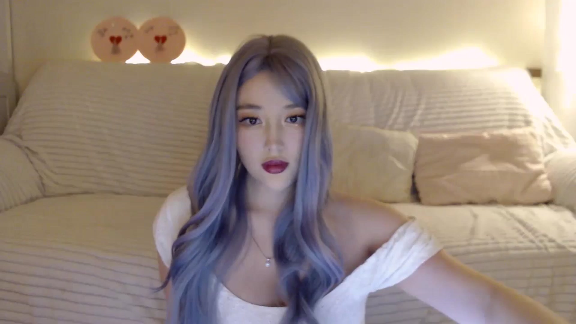 Gallery image thumbnail from kurakurai's myfreecams stream on, 01/03/2024, 14:37 image 1 of 20