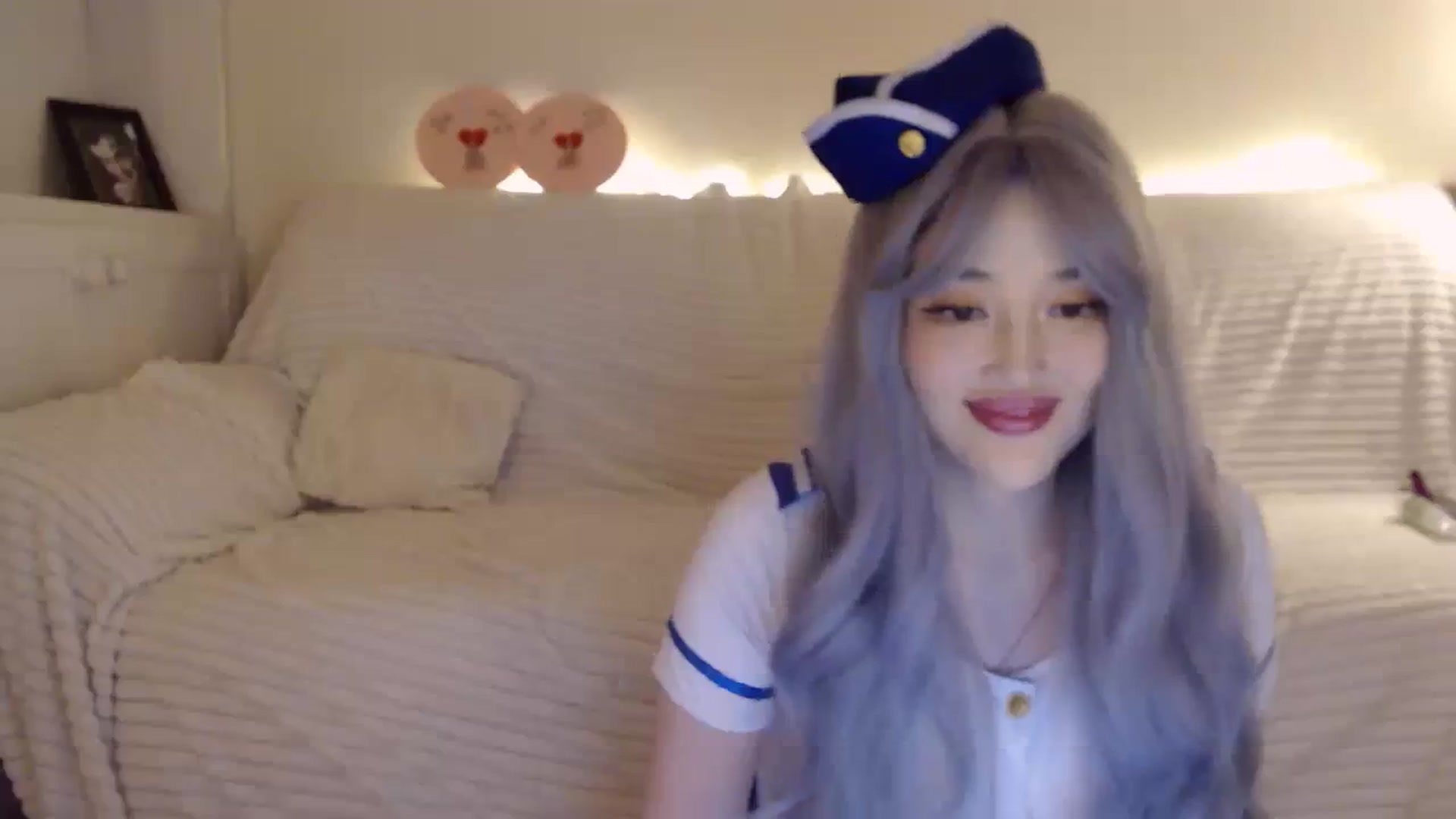 Gallery image thumbnail from kurakurai's myfreecams stream on, 01/03/2024, 17:27 image 19 of 20