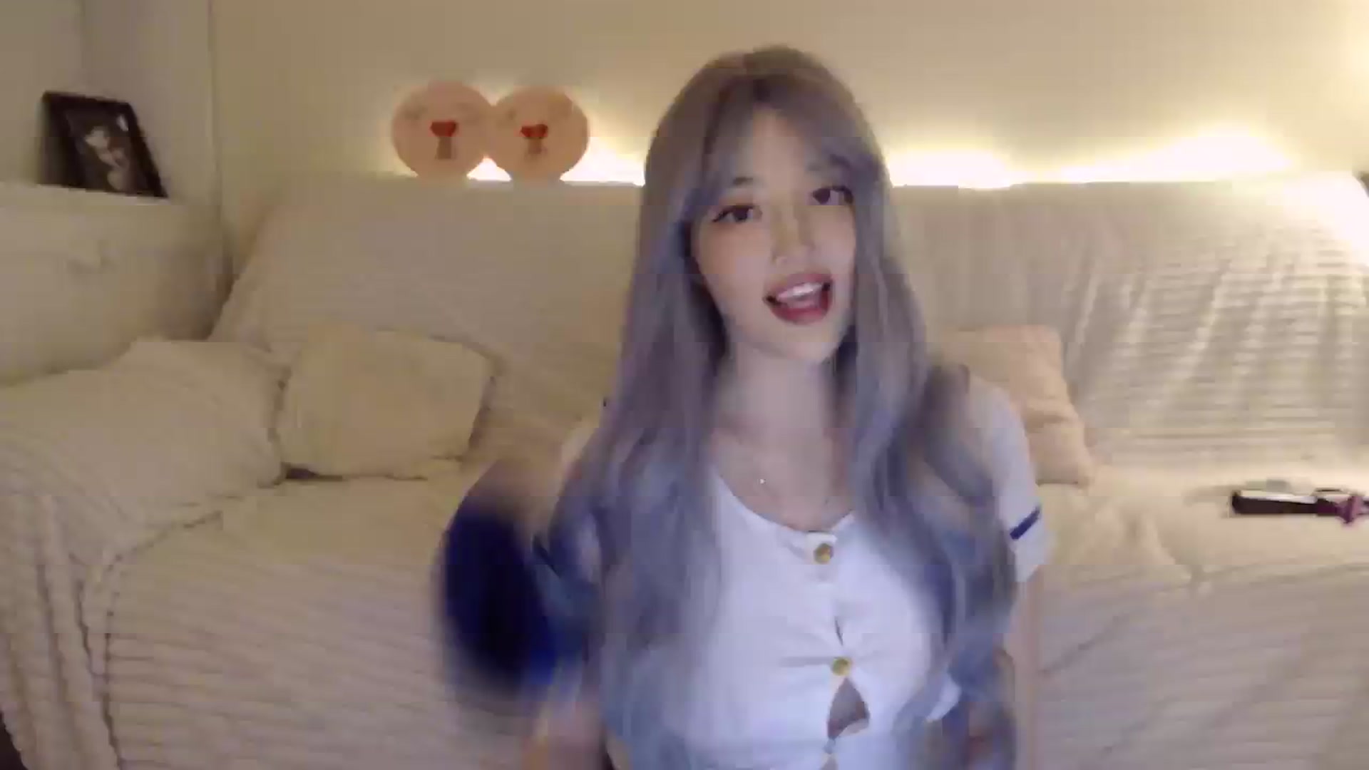 Gallery image thumbnail from kurakurai's myfreecams stream on, 01/03/2024, 17:27 image 17 of 20
