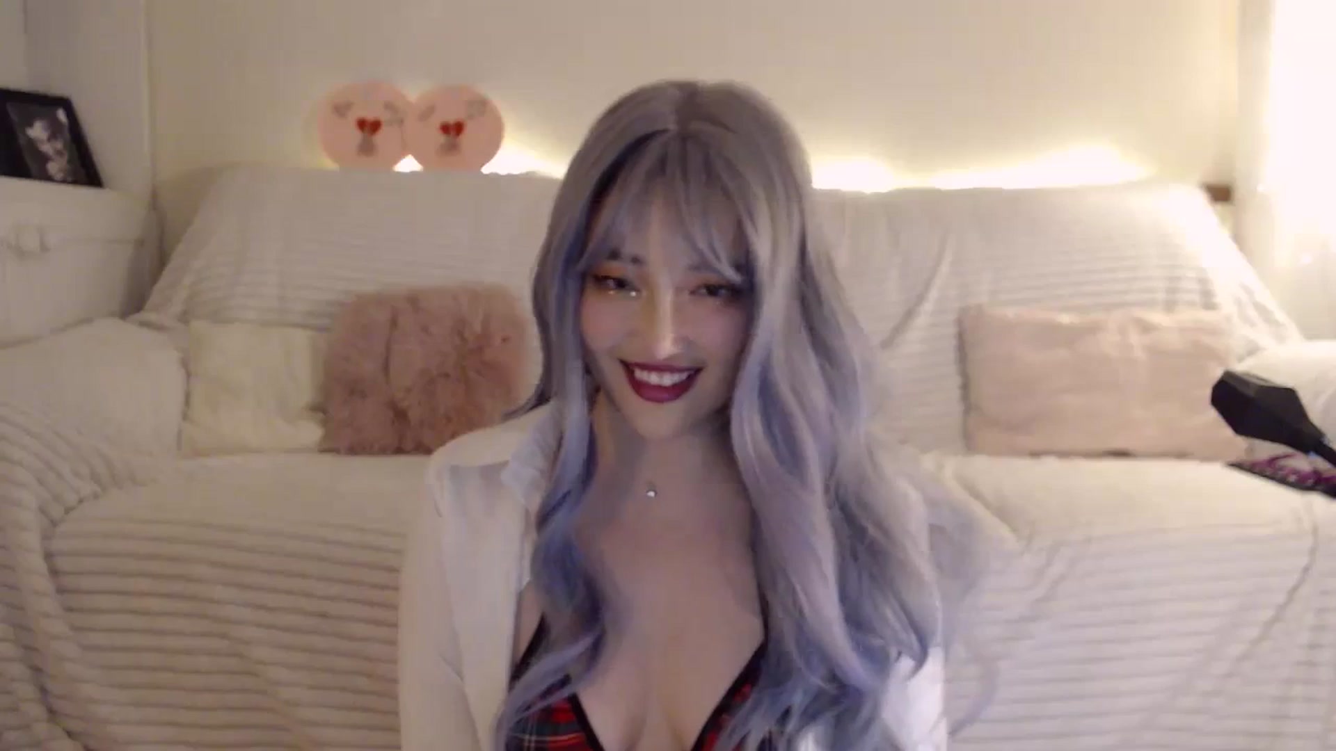 Gallery image thumbnail from kurakurai's myfreecams stream on, 01/05/2024, 14:50 image 16 of 20