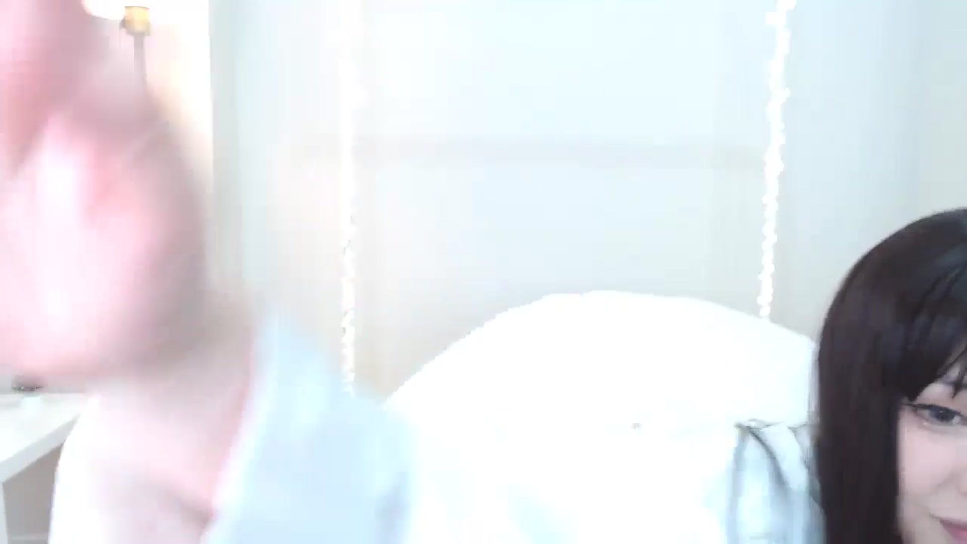 Gallery image thumbnail from kurakurai's myfreecams stream on, 12/26/2024, 15:29 image 19 of 20