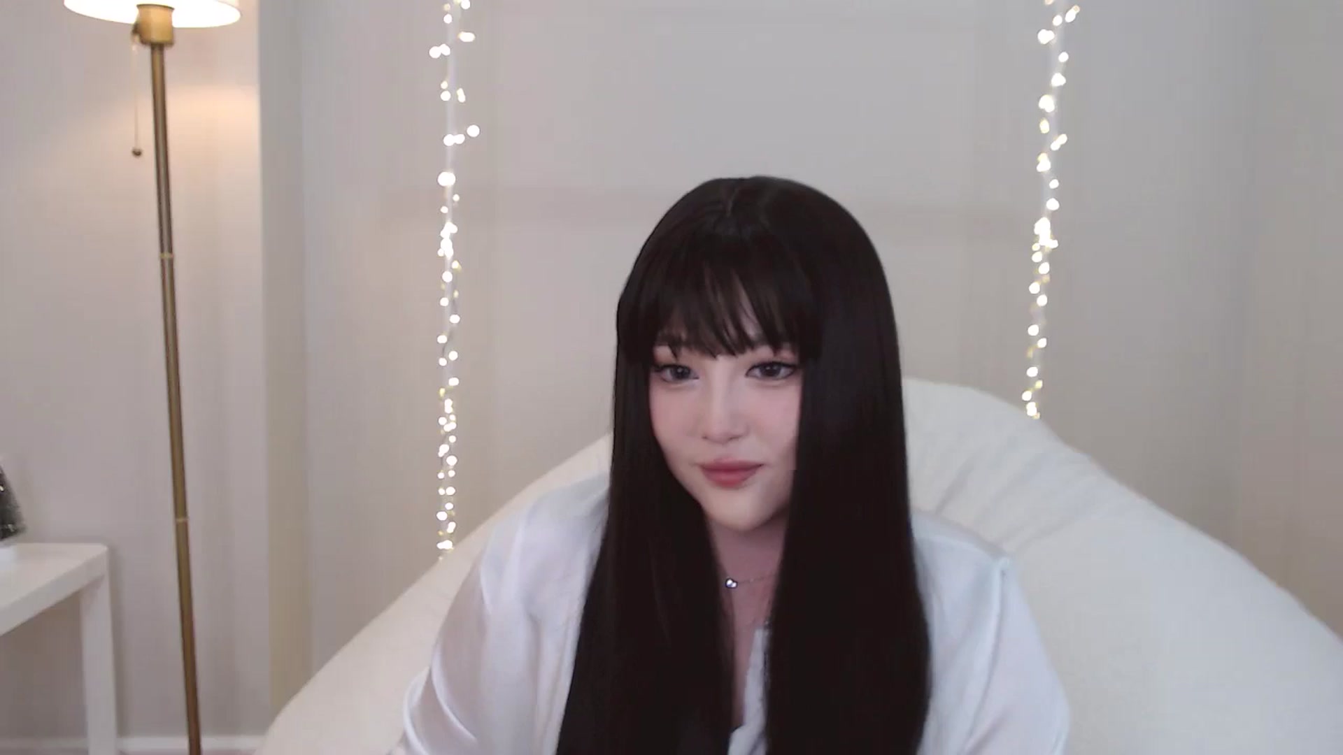 Gallery image thumbnail from kurakurai's myfreecams stream on, 12/26/2024, 15:29 image 3 of 20