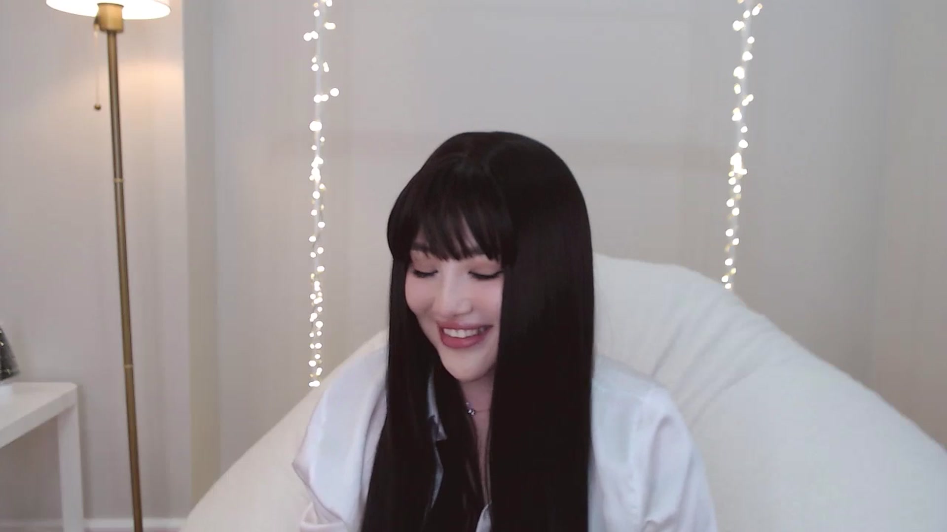 Gallery image thumbnail from kurakurai's myfreecams stream on, 12/26/2024, 15:29 image 8 of 20