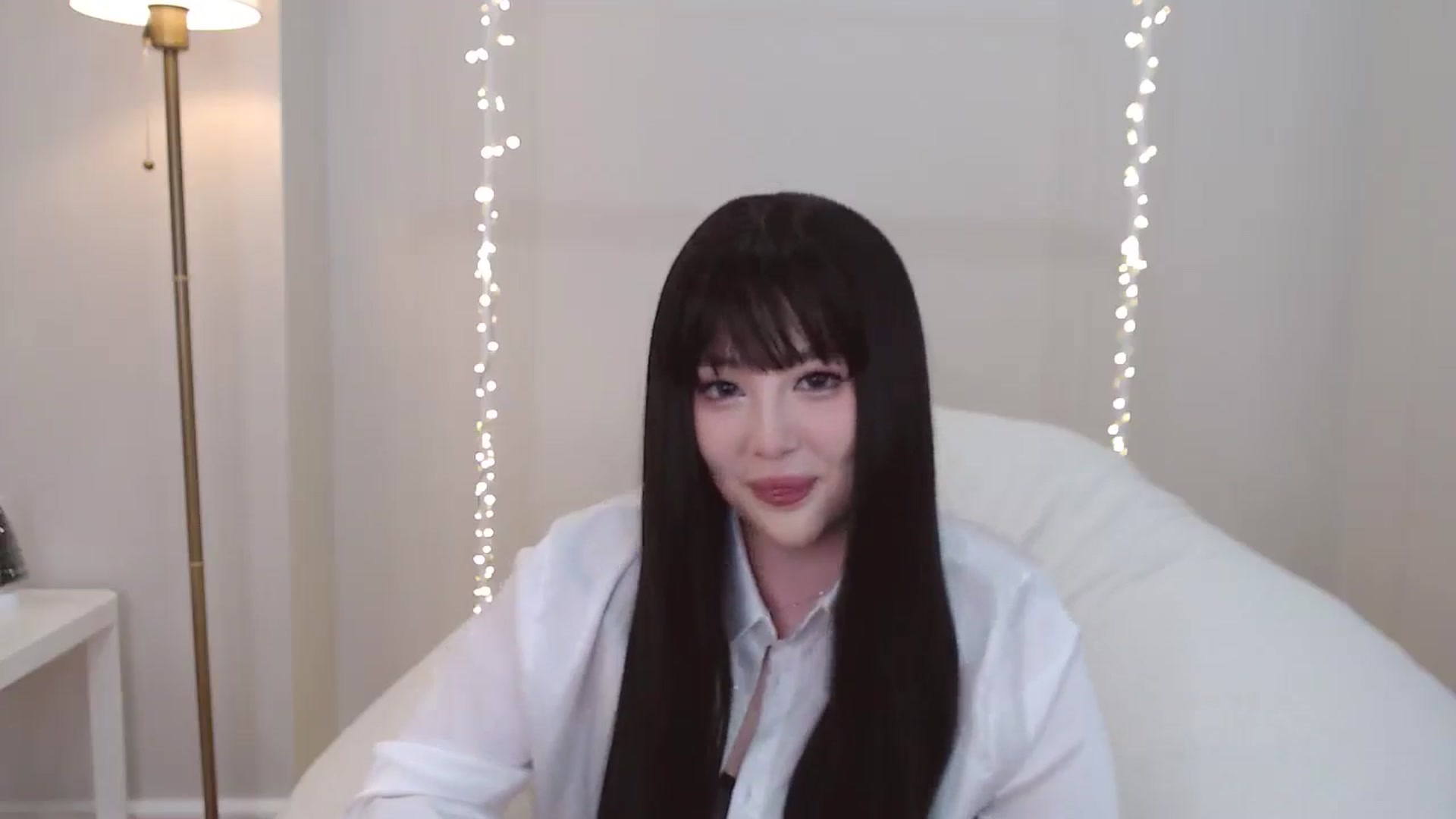 Gallery image thumbnail from kurakurai's myfreecams stream on, 12/26/2024, 15:29 image 2 of 20