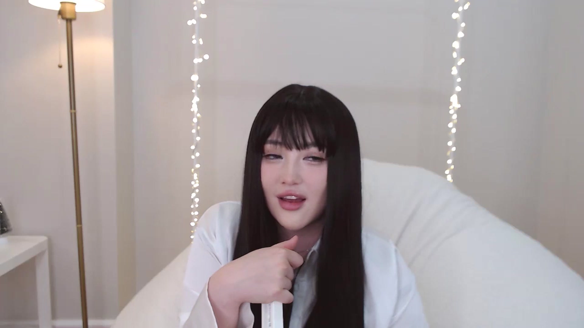 Gallery image thumbnail from kurakurai's myfreecams stream on, 12/26/2024, 15:29 image 6 of 20