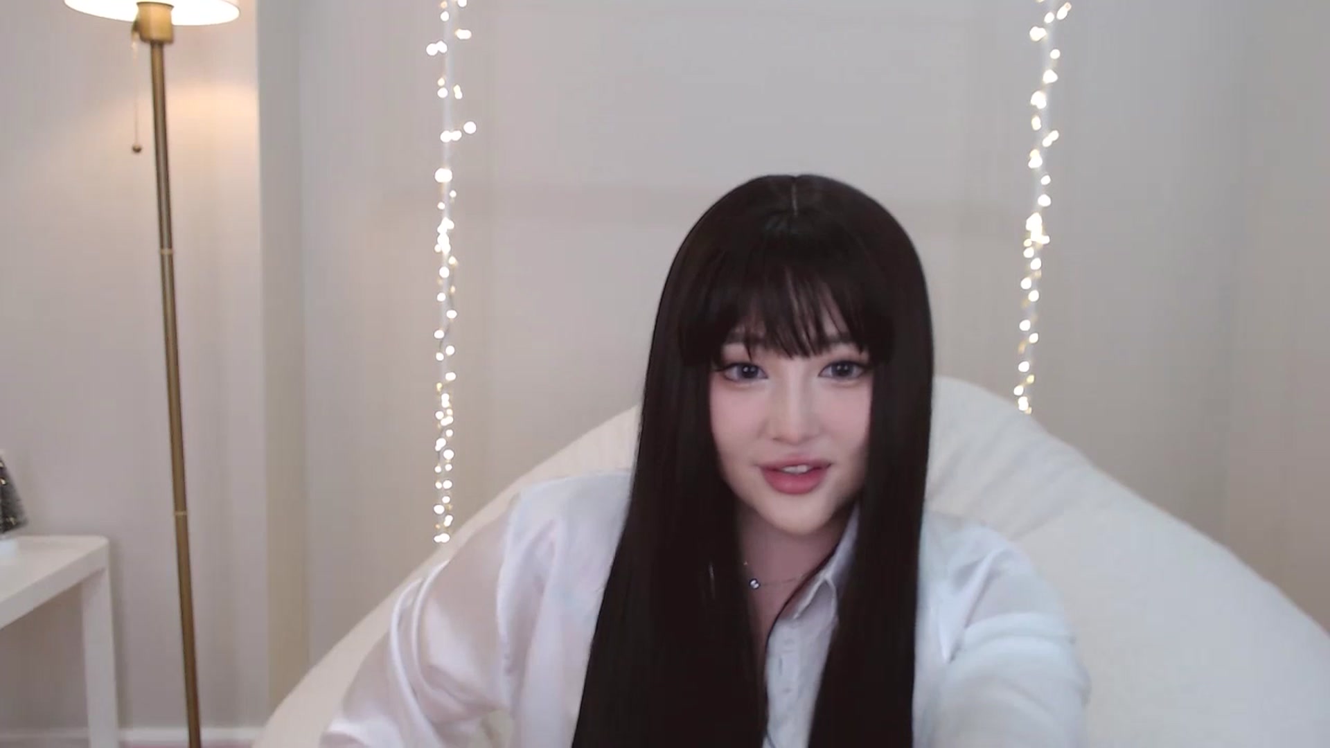 Gallery image thumbnail from kurakurai's myfreecams stream on, 12/26/2024, 15:29 image 5 of 20