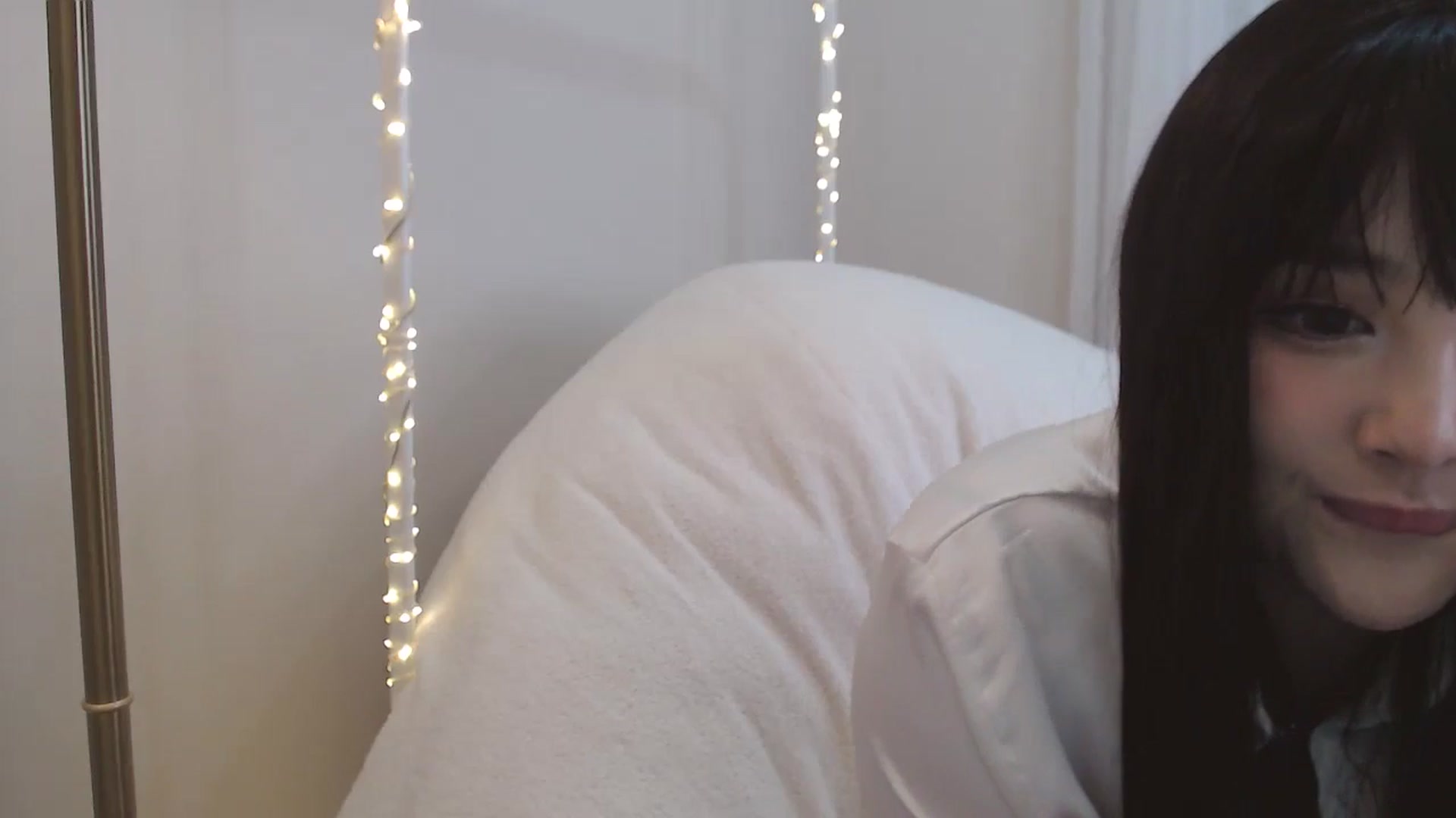 Gallery image thumbnail from kurakurai's myfreecams stream on, 12/26/2024, 16:44 image 19 of 20