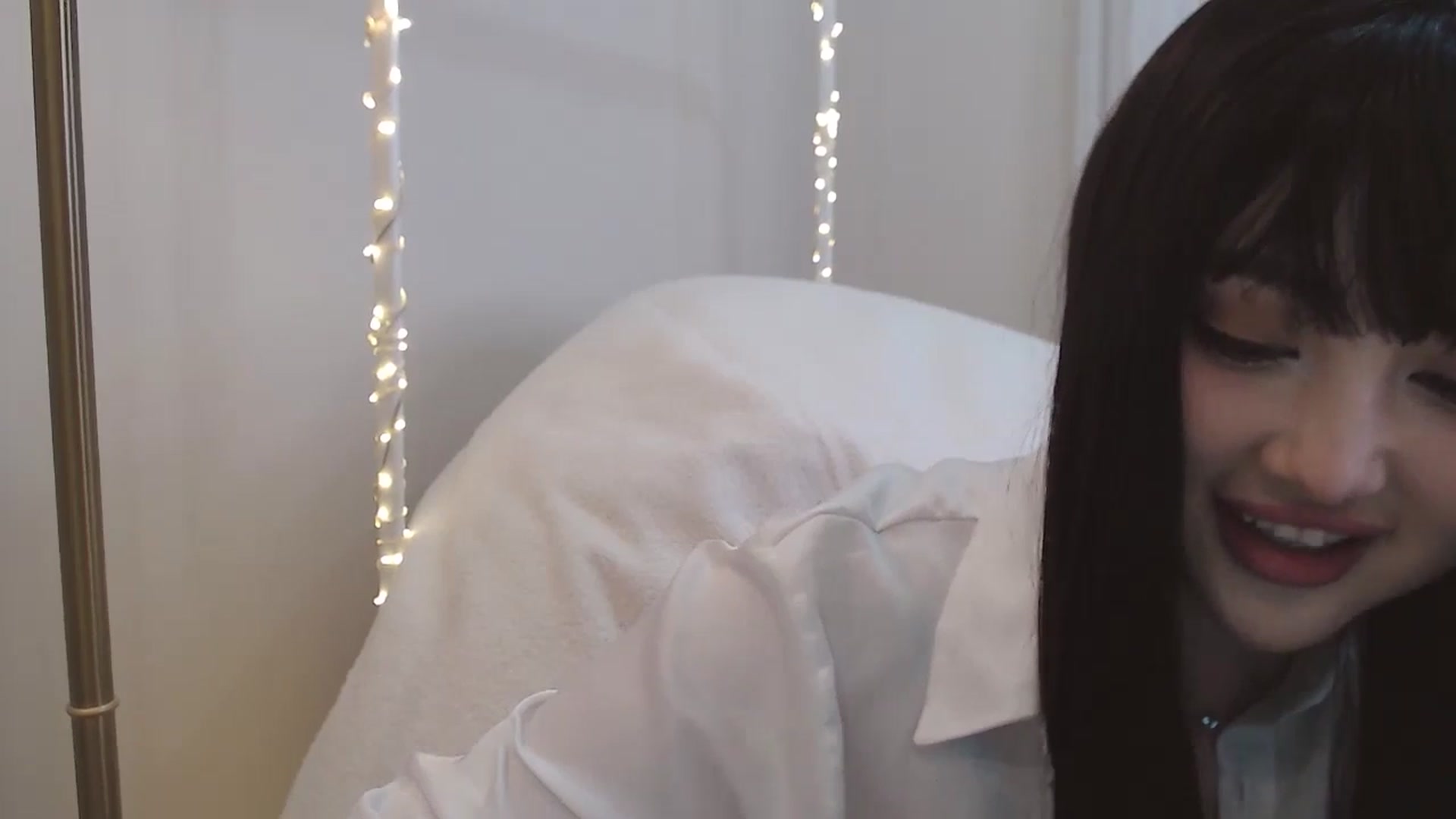 Gallery image thumbnail from kurakurai's myfreecams stream on, 12/26/2024, 16:44 image 17 of 20