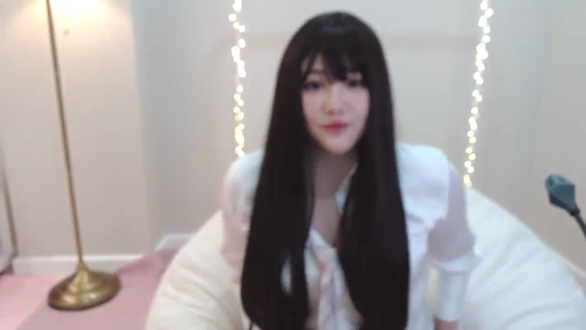 Gallery image thumbnail from kurakurai's myfreecams stream on, 01/07/2025, 16:30 image 5 of 20