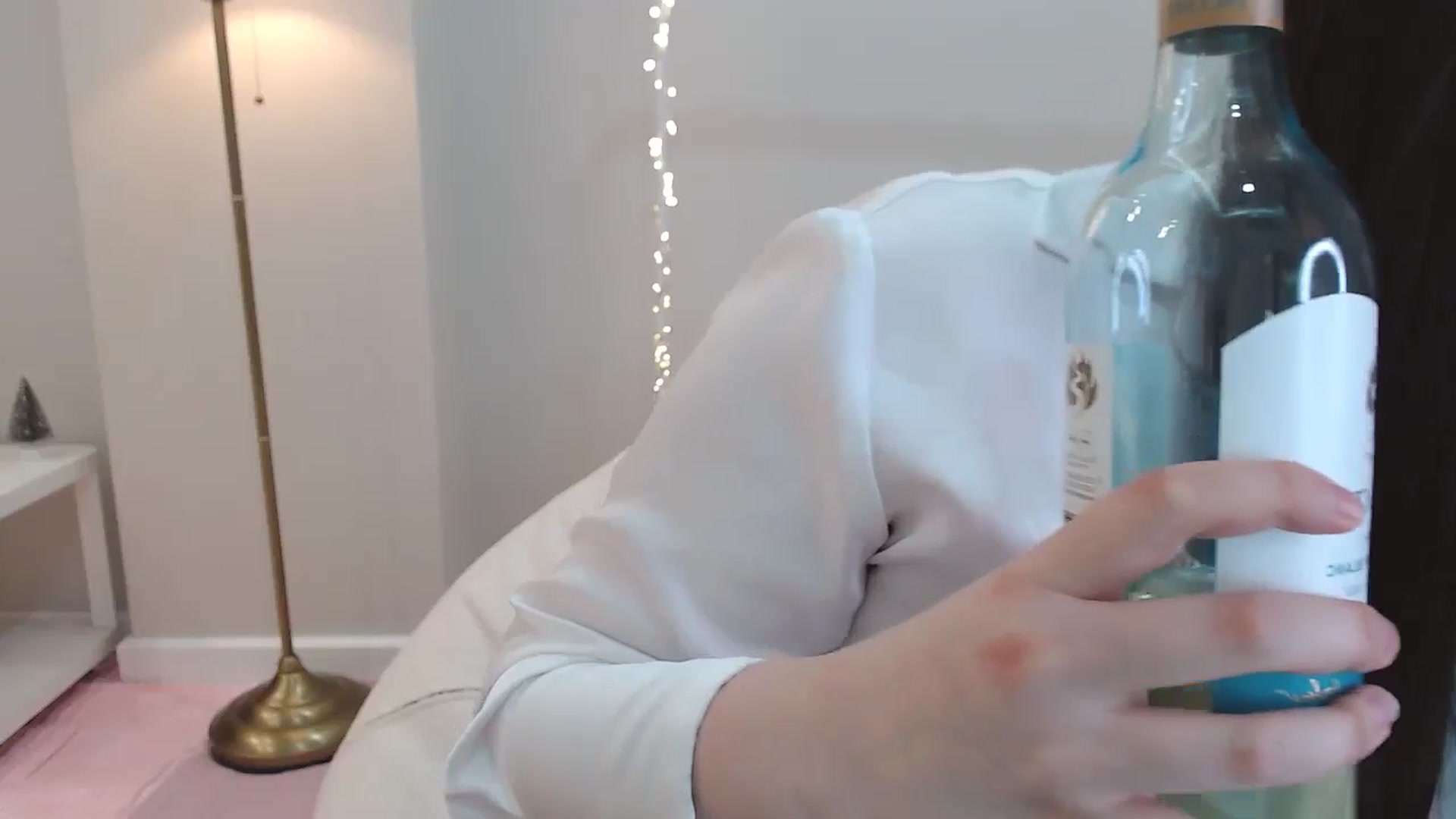 Gallery image thumbnail from kurakurai's myfreecams stream on, 01/07/2025, 18:50 image 15 of 20