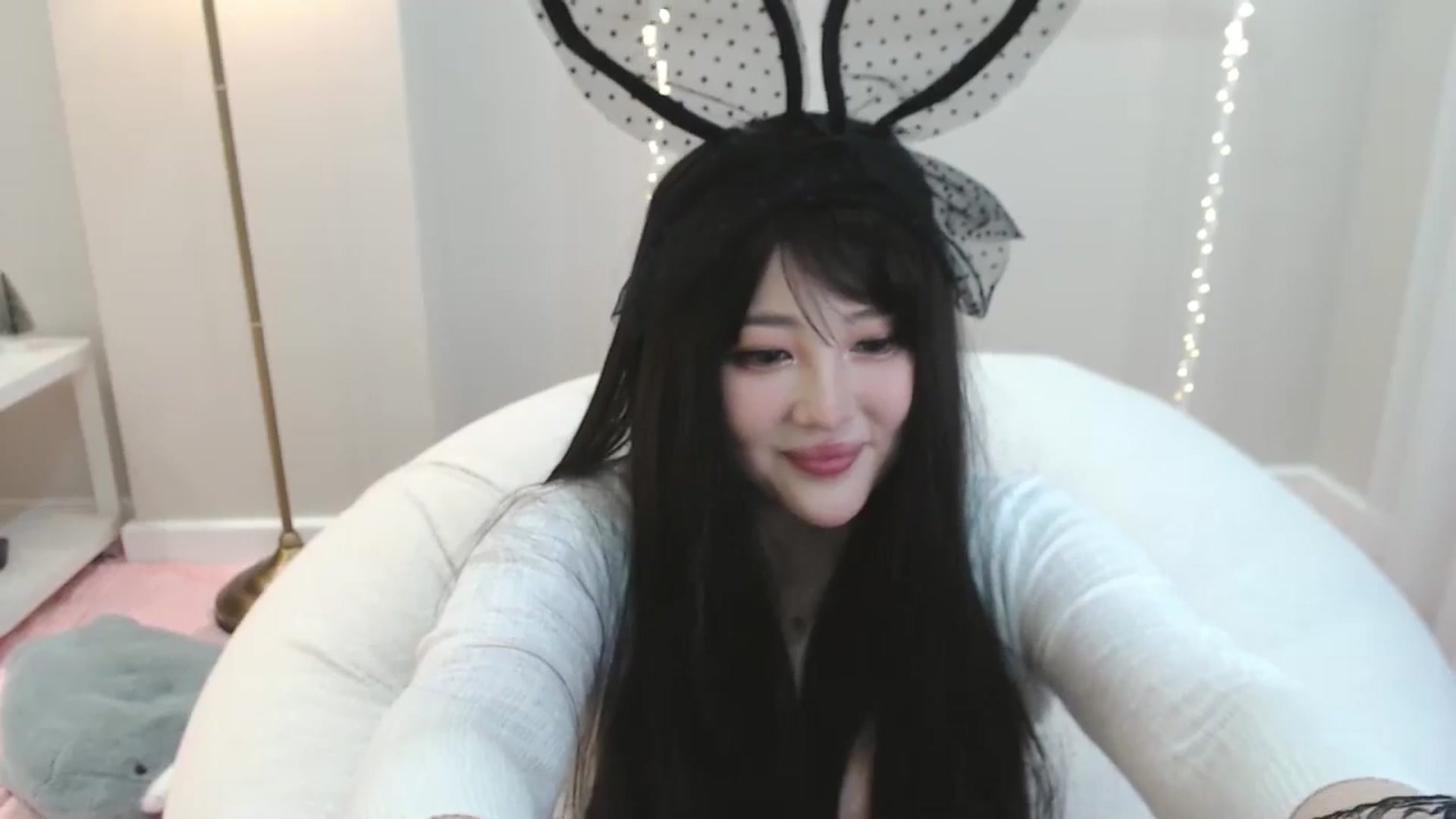 Gallery image thumbnail from kurakurai's myfreecams stream on, 01/09/2025, 18:57 image 9 of 20