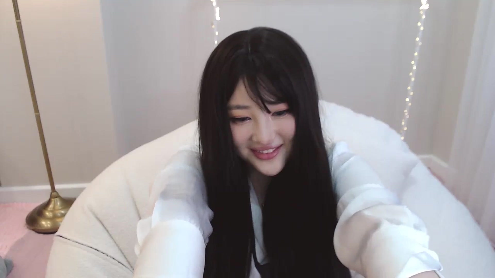 Gallery image thumbnail from kurakurai's myfreecams stream on, 01/11/2025, 08:47 image 20 of 20