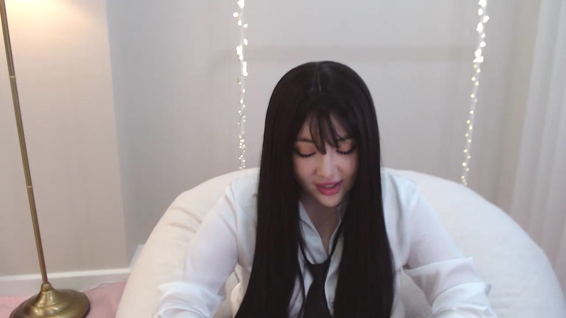 Gallery image thumbnail from kurakurai's myfreecams stream on, 01/11/2025, 11:39 image 2 of 20