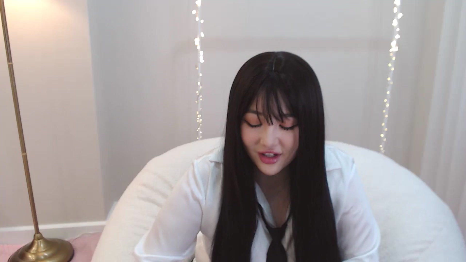 Gallery image thumbnail from kurakurai's myfreecams stream on, 01/11/2025, 11:39 image 7 of 20