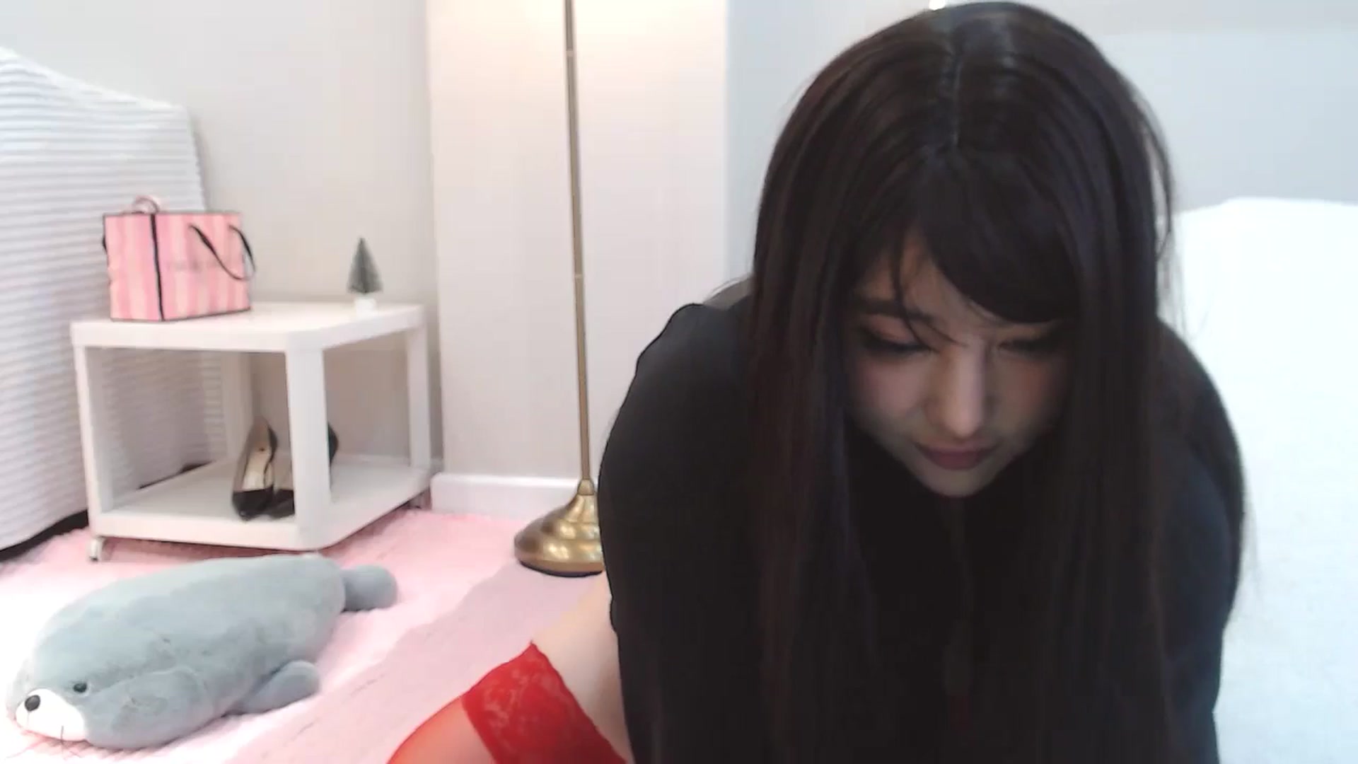 Gallery image thumbnail from kurakurai's myfreecams stream on, 01/12/2025, 09:31 image 14 of 20