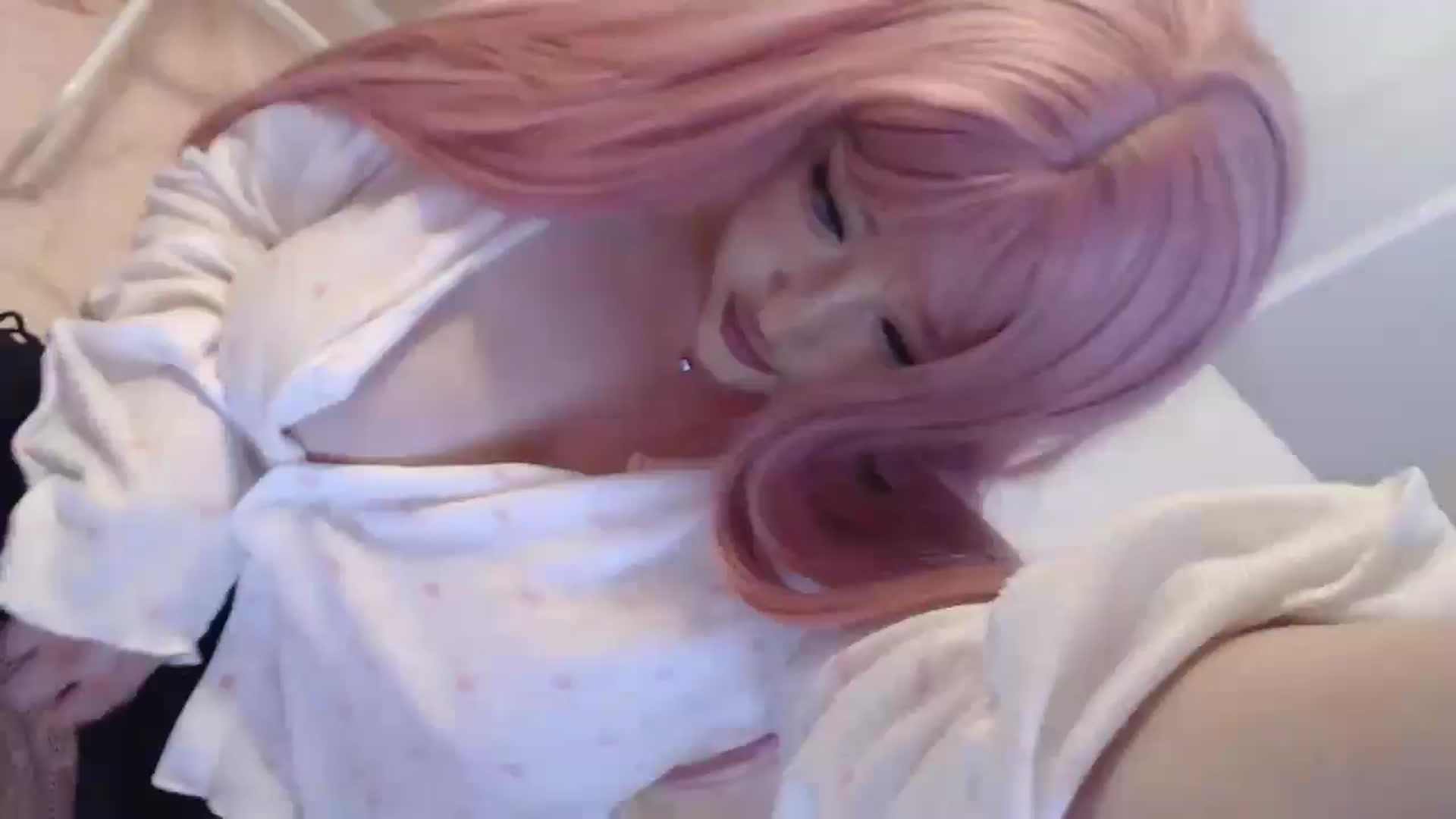 Gallery image thumbnail from kurakurai's myfreecams stream on, 03/03/2025, 12:41 image 1 of 20