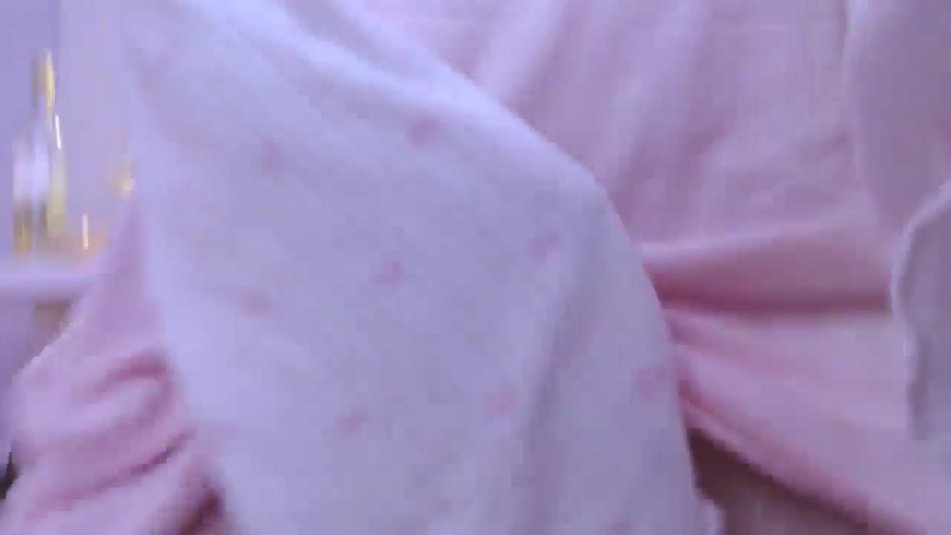 Gallery image thumbnail from kurakurai's myfreecams stream on, 06/27/2025, 11:21 image 16 of 20