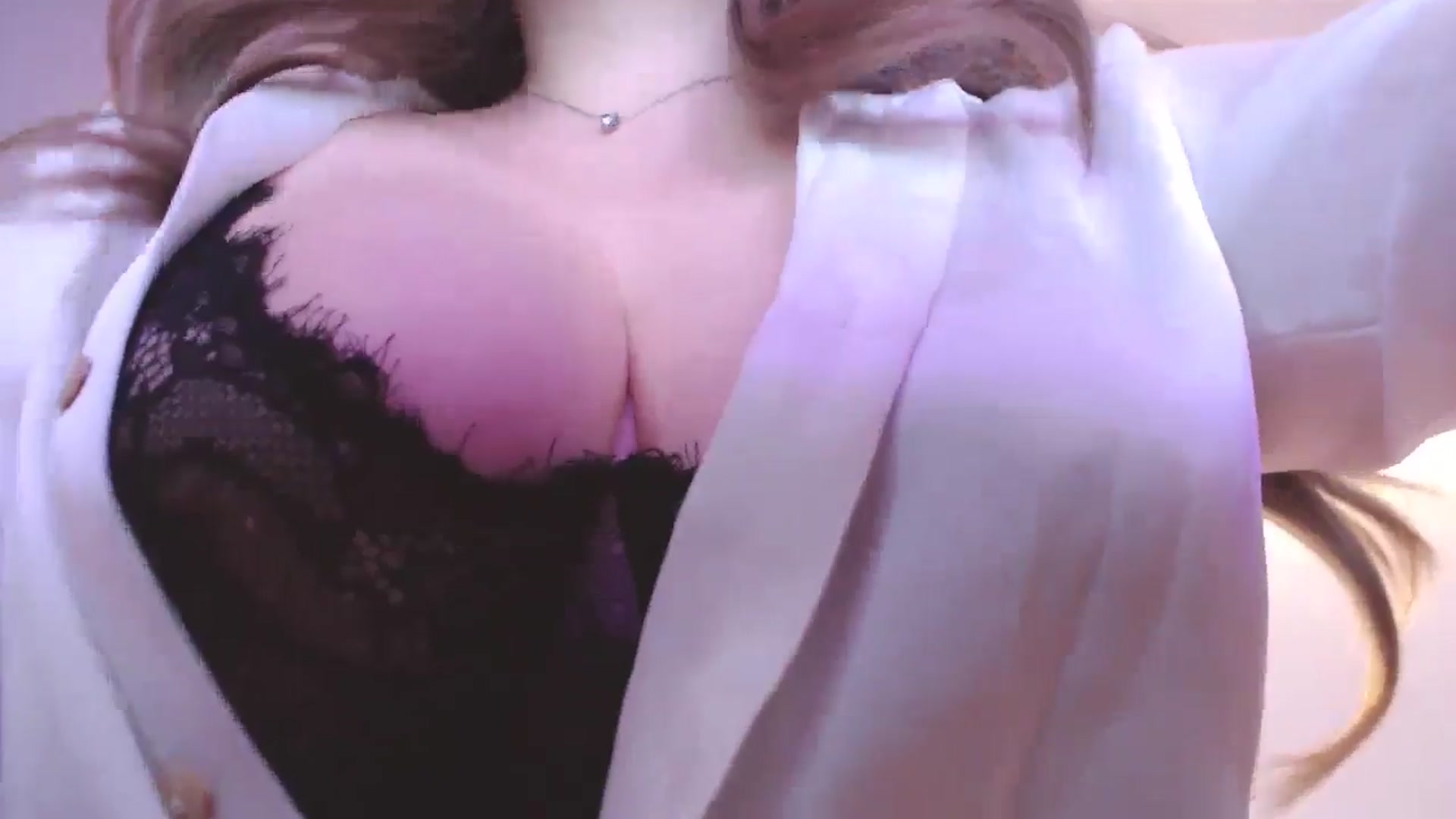 Gallery image thumbnail from kurakurai's myfreecams stream on, 06/27/2025, 15:31 image 20 of 20