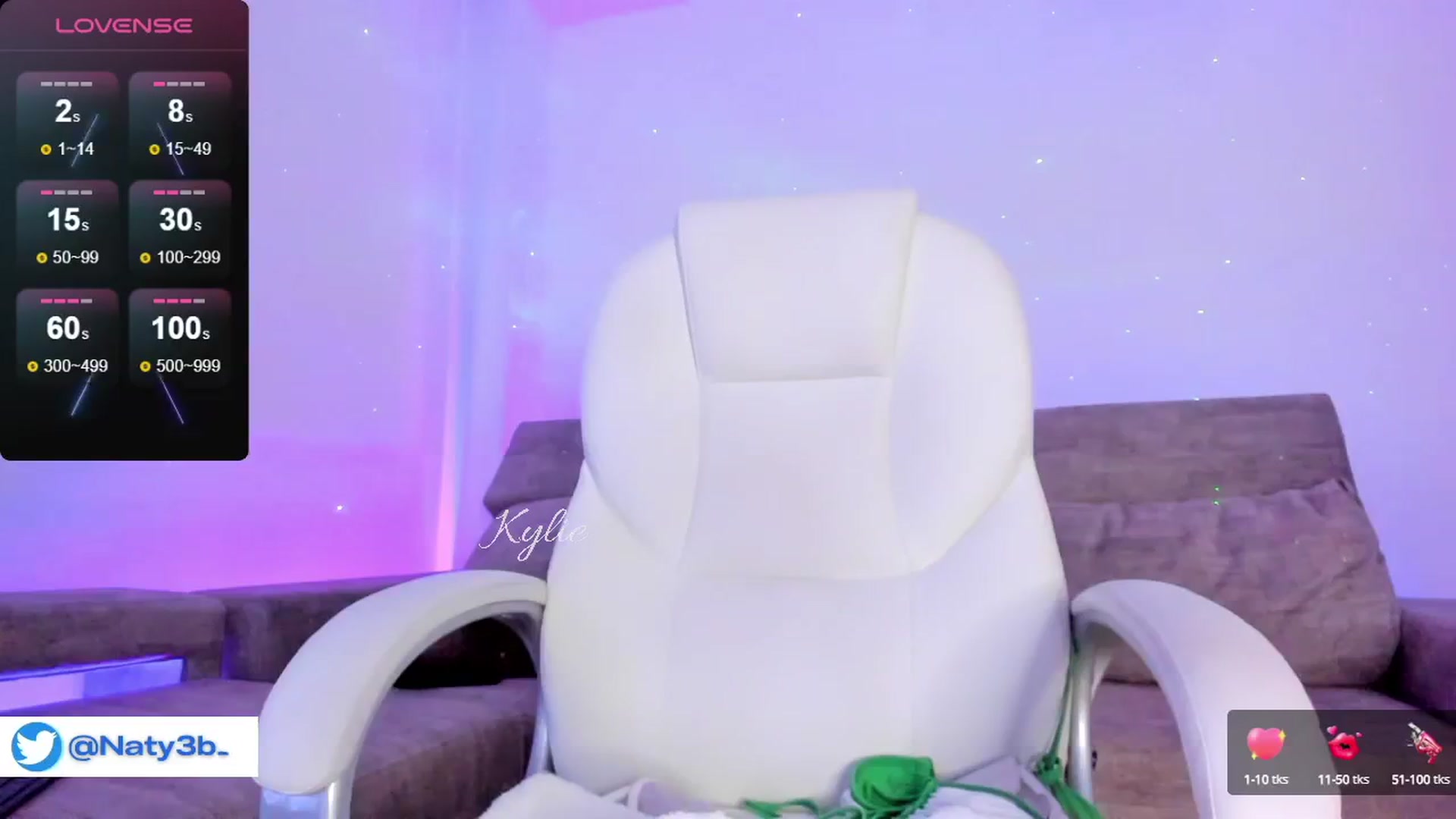 Gallery image thumbnail from kylie__'s myfreecams stream on, 07/05/2024, 10:15 image 3 of 20