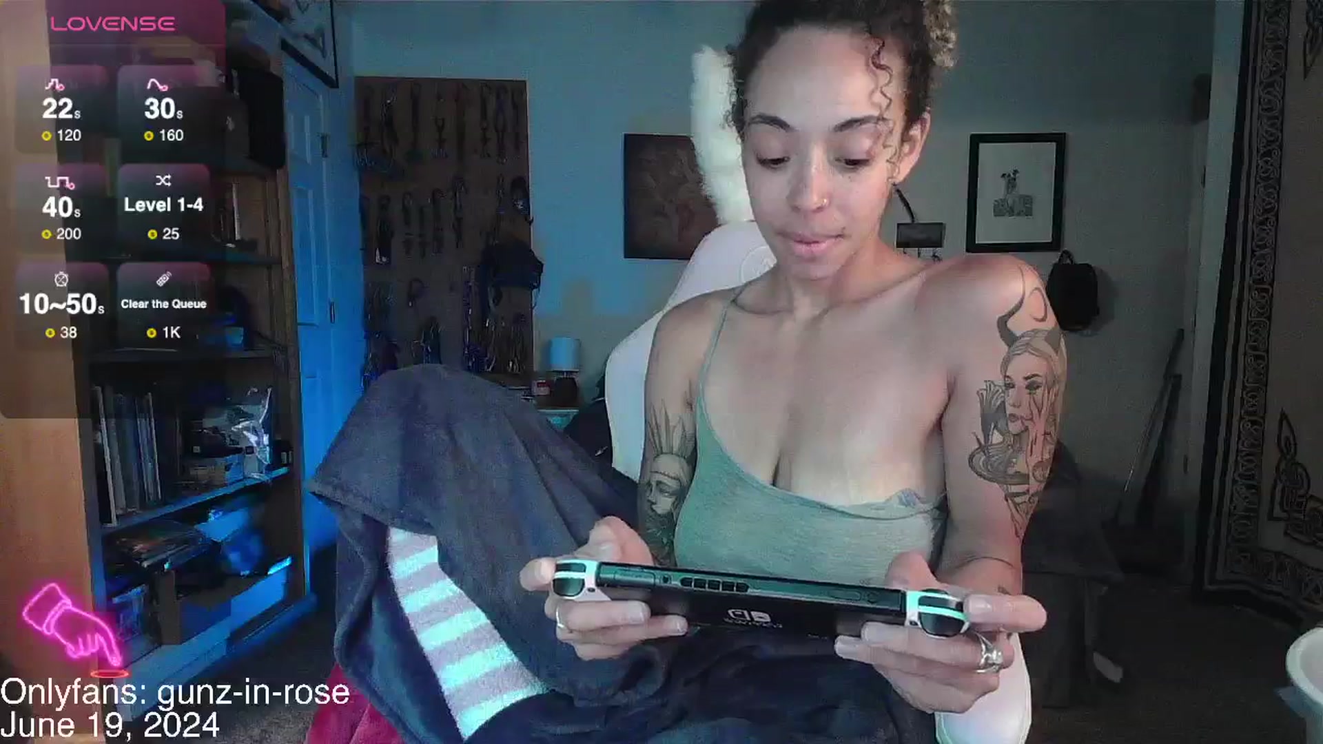 Gallery image thumbnail from kylierose's myfreecams stream on, 06/19/2024, 19:48 image 14 of 20