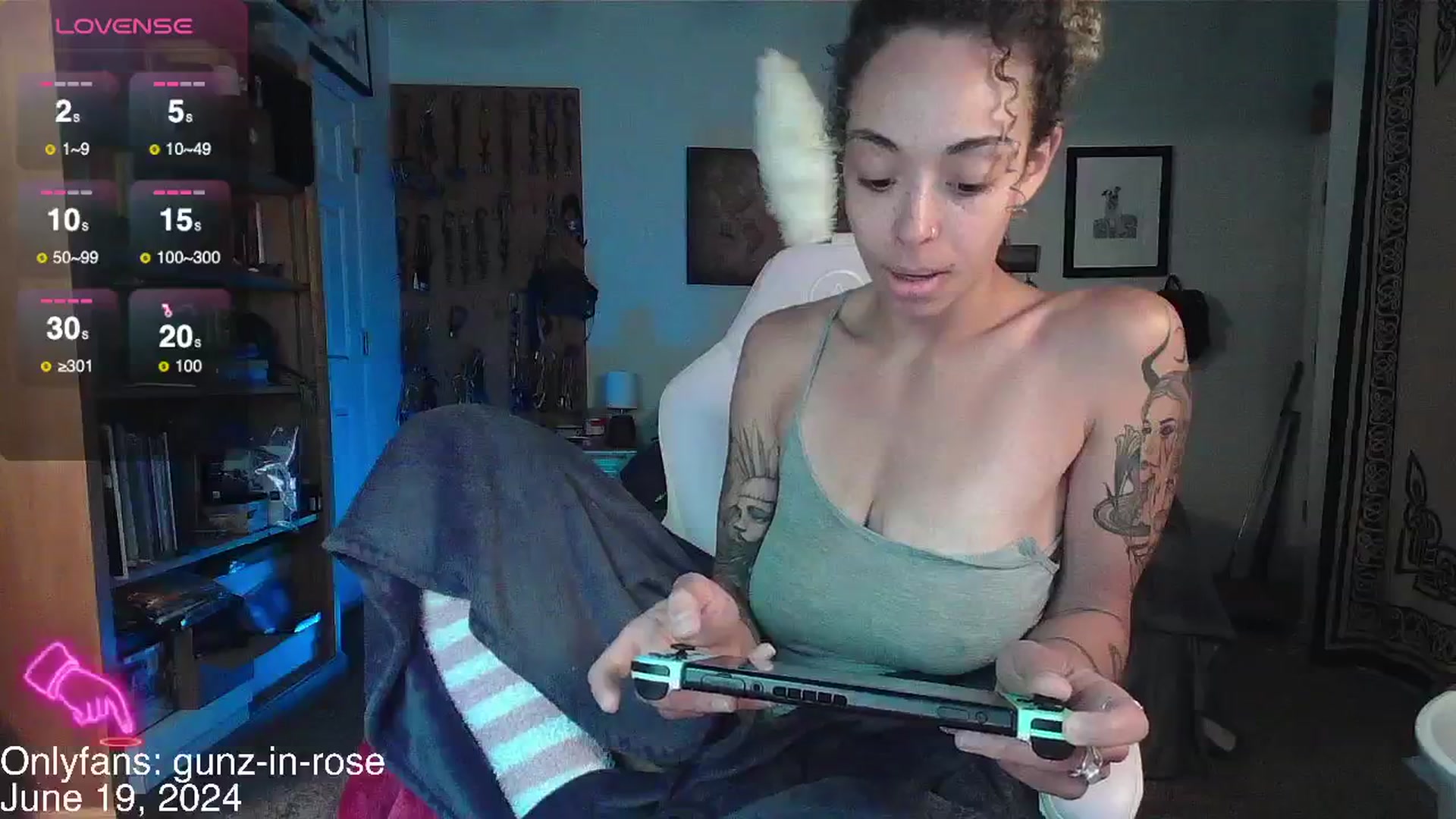 Gallery image thumbnail from kylierose's myfreecams stream on, 06/19/2024, 19:48 image 15 of 20