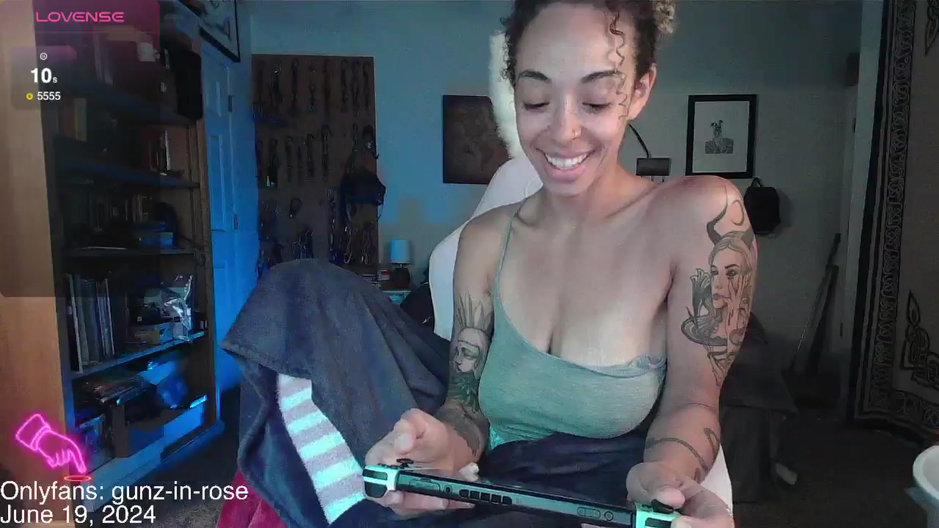 Gallery image thumbnail from kylierose's myfreecams stream on, 06/19/2024, 19:48 image 13 of 20
