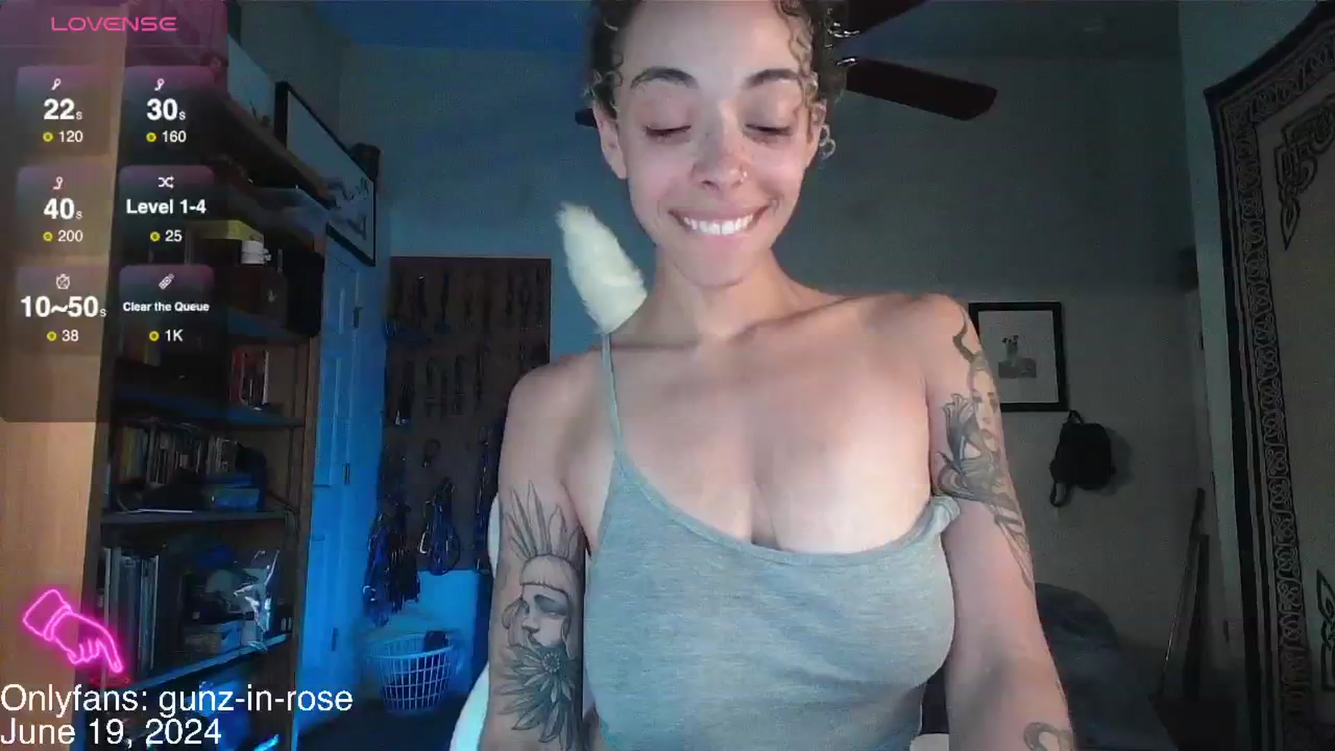 Gallery image thumbnail from kylierose's myfreecams stream on, 06/19/2024, 23:36 image 5 of 20