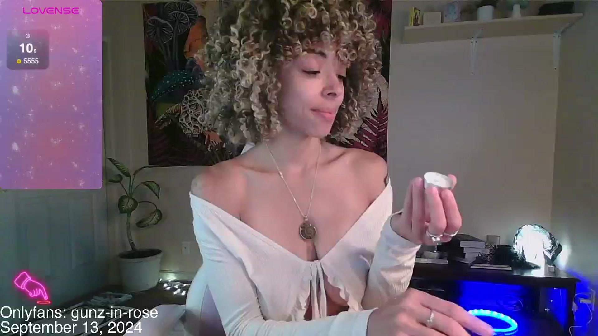 Gallery image thumbnail from kylierose's myfreecams stream on, 09/13/2024, 16:03 image 5 of 20