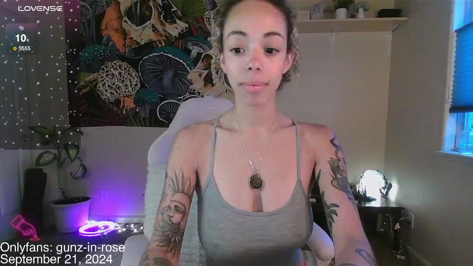 Gallery image thumbnail from kylierose's myfreecams stream on, 09/21/2024, 15:57 image 9 of 20