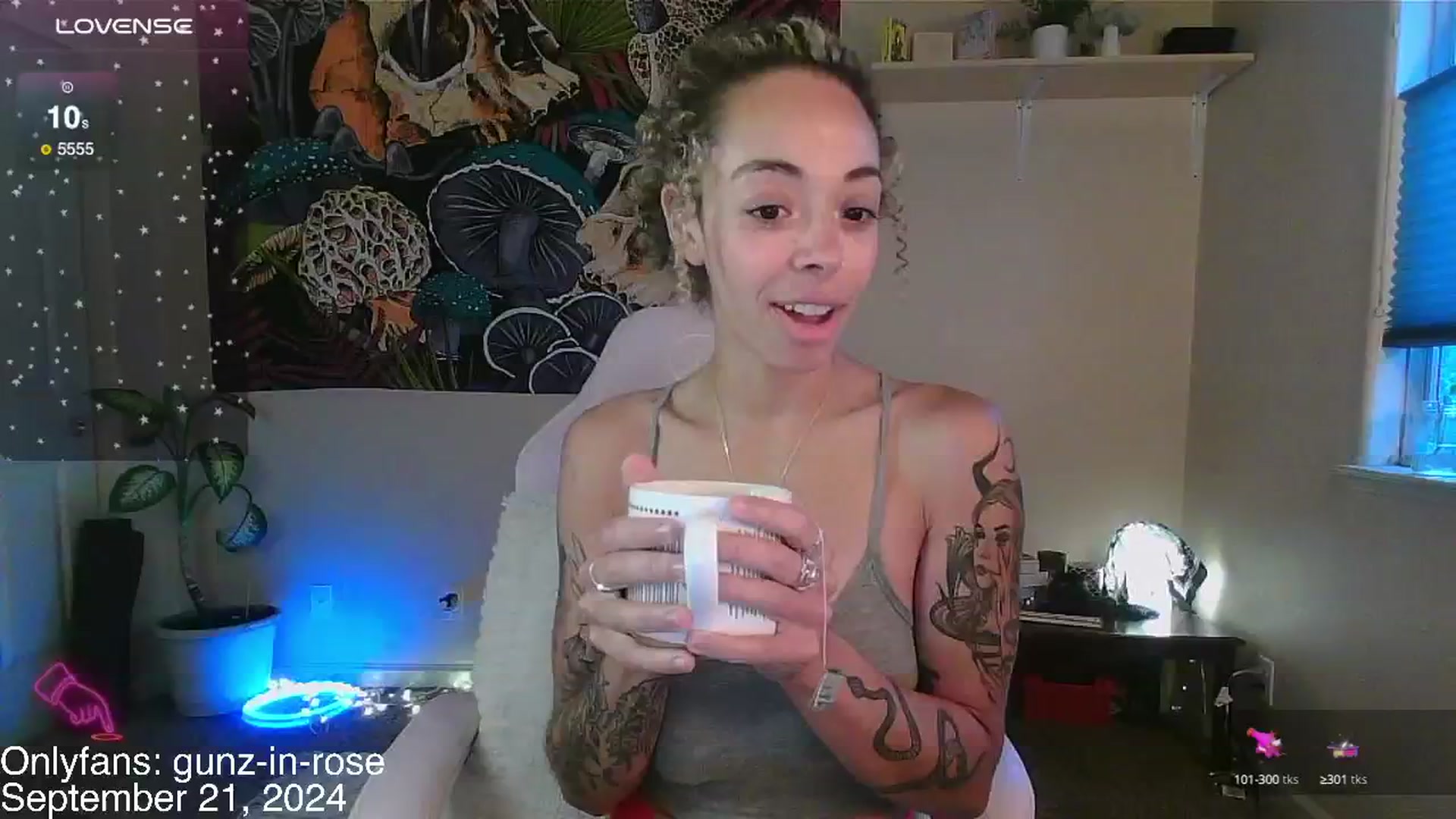 Gallery image thumbnail from kylierose's myfreecams stream on, 09/21/2024, 15:57 image 19 of 20