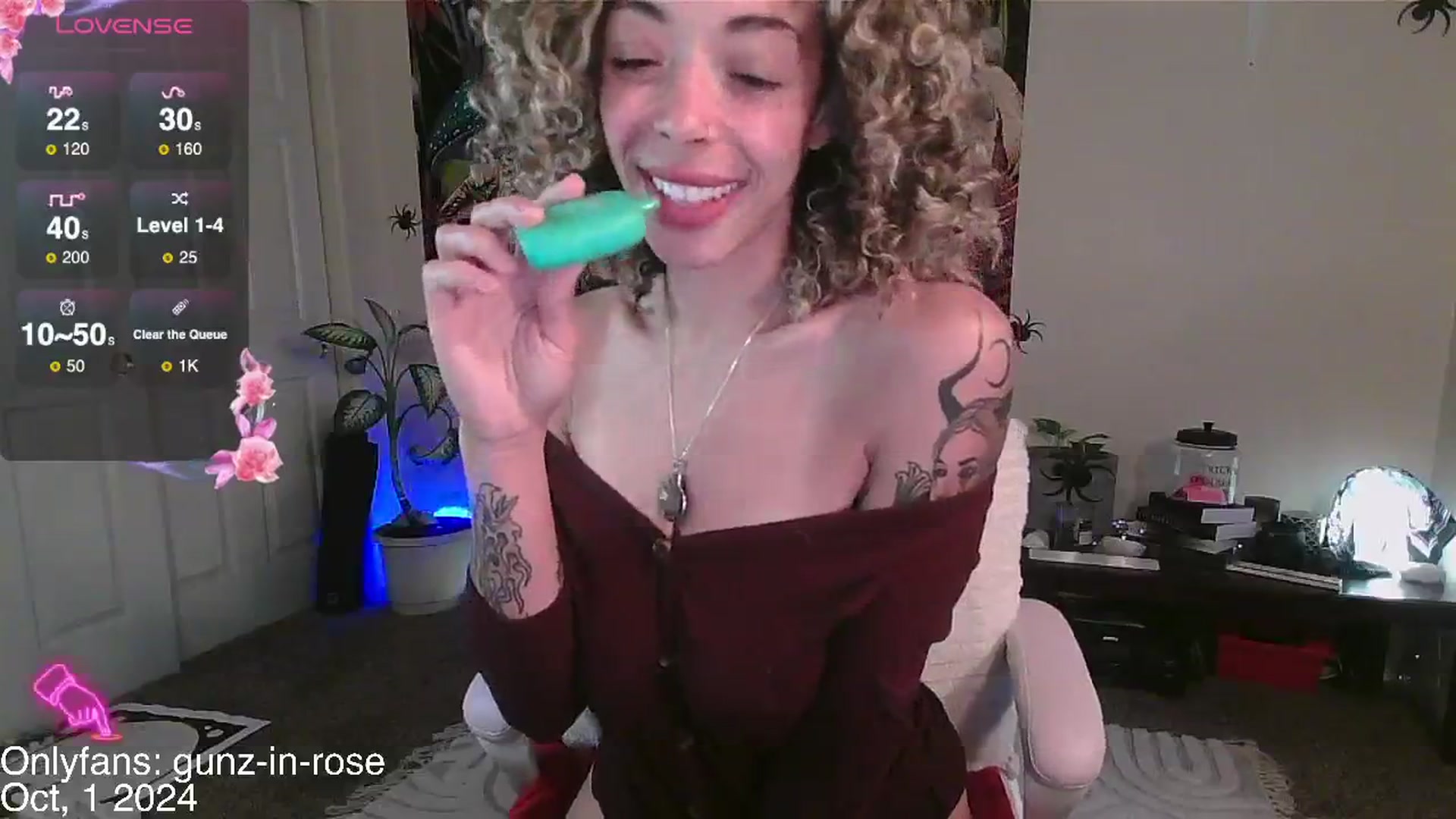 Gallery image thumbnail from kylierose's myfreecams stream on, 10/01/2024, 15:20 image 15 of 20