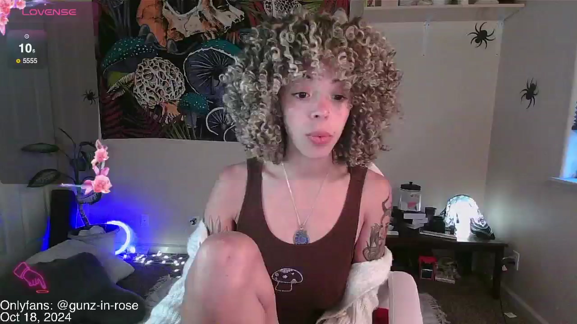 Gallery image thumbnail from kylierose's myfreecams stream on, 10/18/2024, 17:34 image 4 of 20