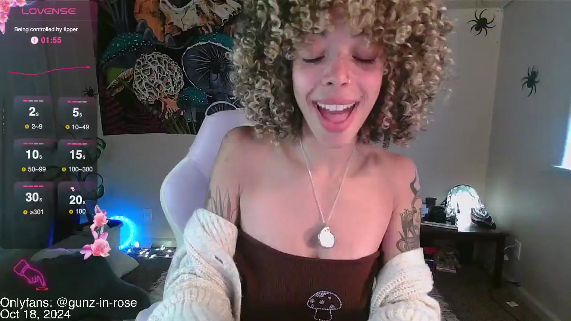 Gallery image thumbnail from kylierose's myfreecams stream on, 10/18/2024, 19:21 image 18 of 20