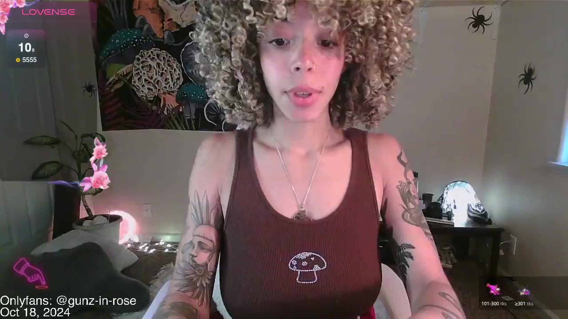 Gallery image thumbnail from kylierose's myfreecams stream on, 10/18/2024, 19:21 image 8 of 20