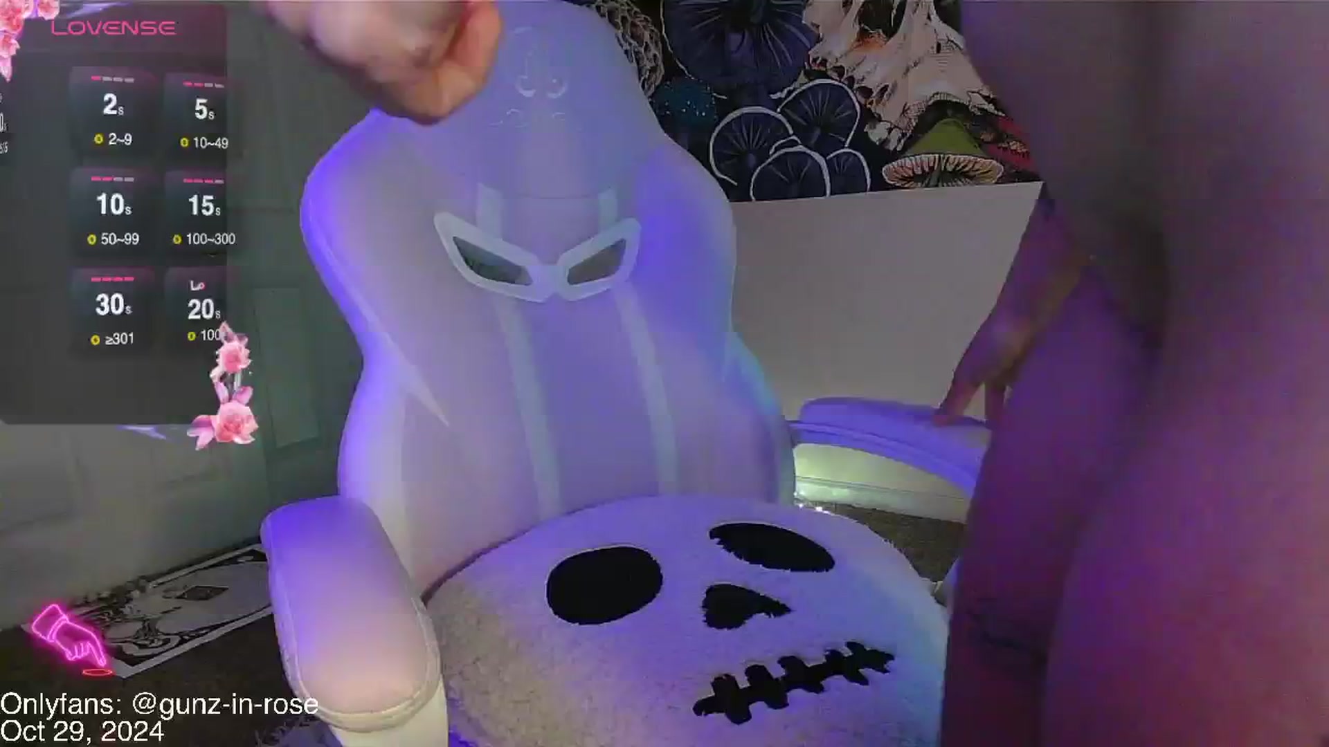 Gallery image thumbnail from kylierose's myfreecams stream on, 10/29/2024, 17:41 image 16 of 20