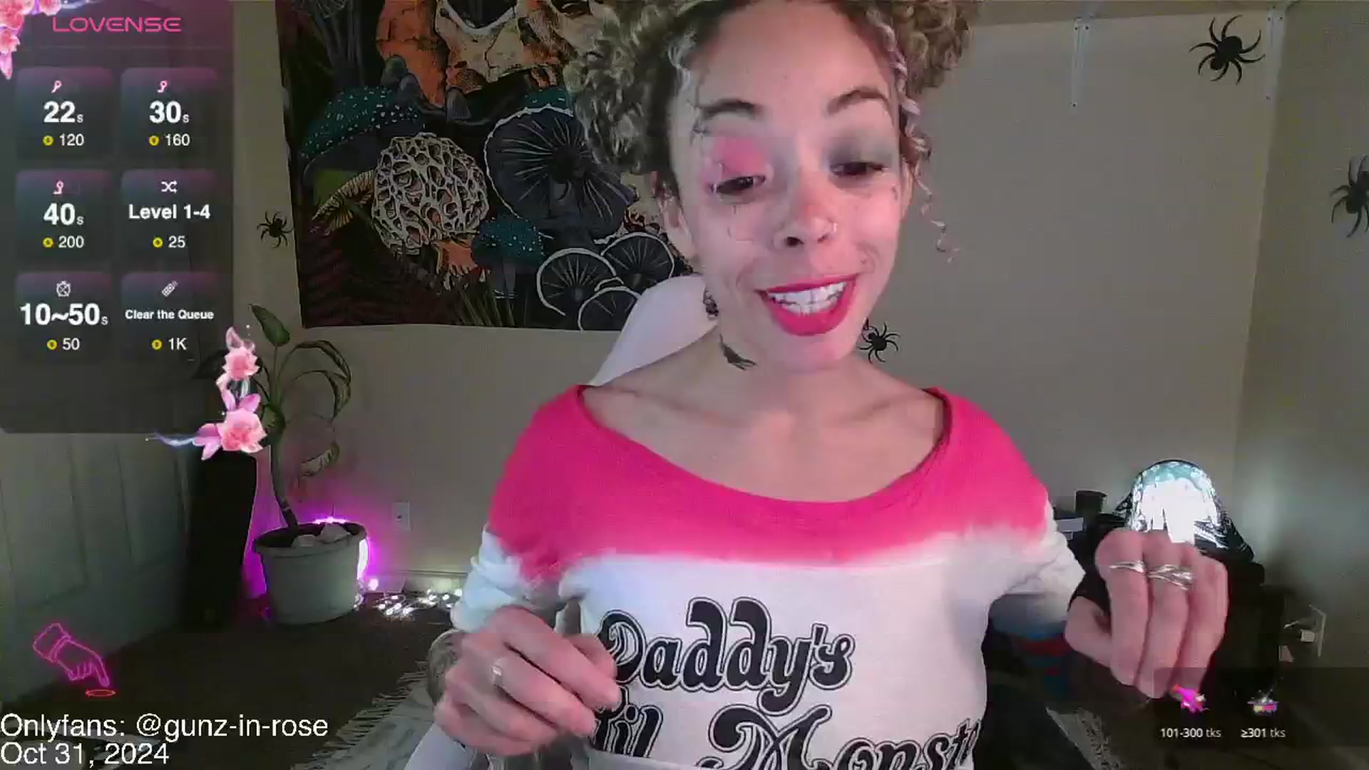 Gallery image thumbnail from kylierose's myfreecams stream on, 10/31/2024, 17:16 image 18 of 20