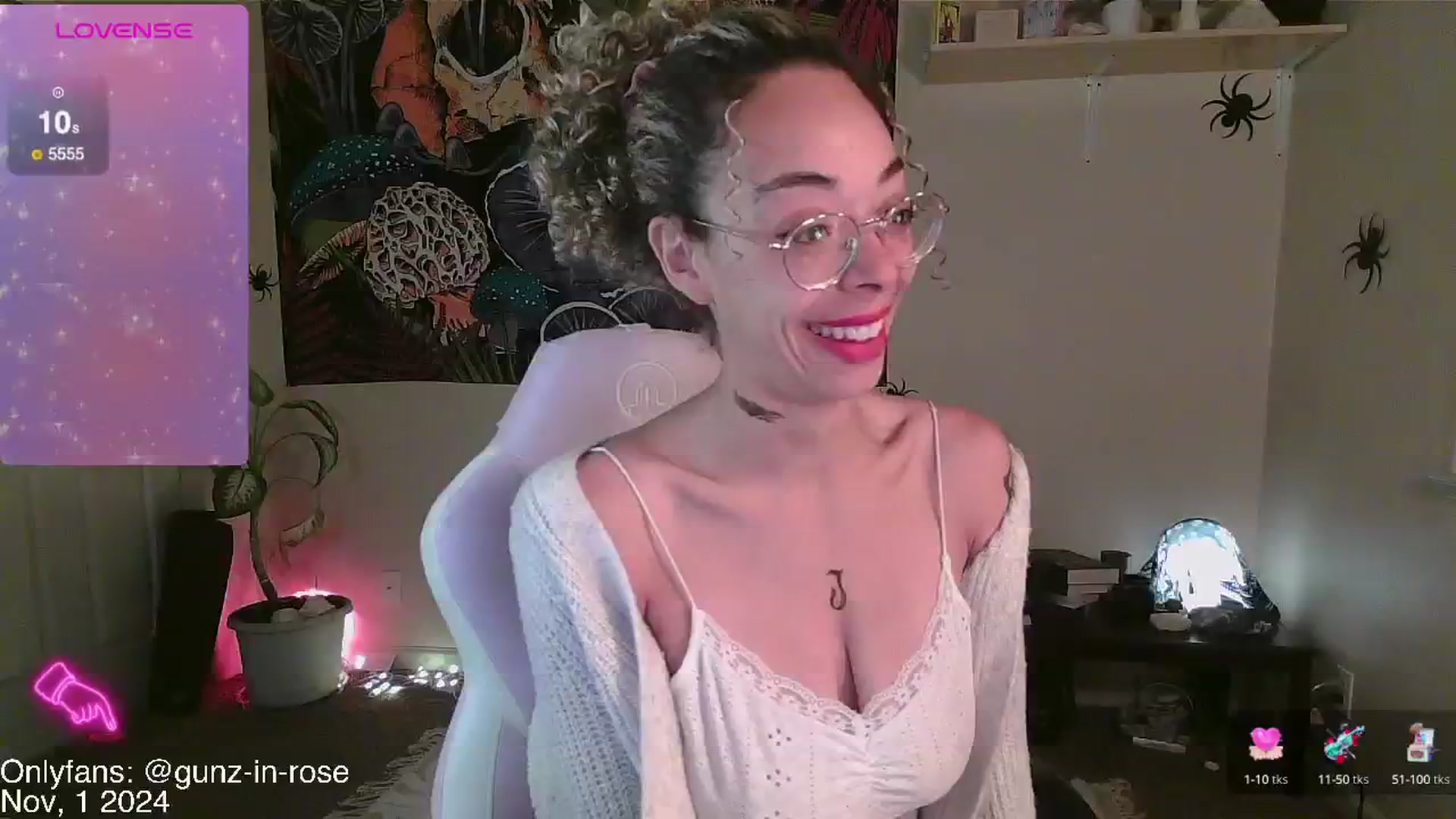 Gallery image thumbnail from kylierose's myfreecams stream on, 11/01/2024, 16:00 image 1 of 20