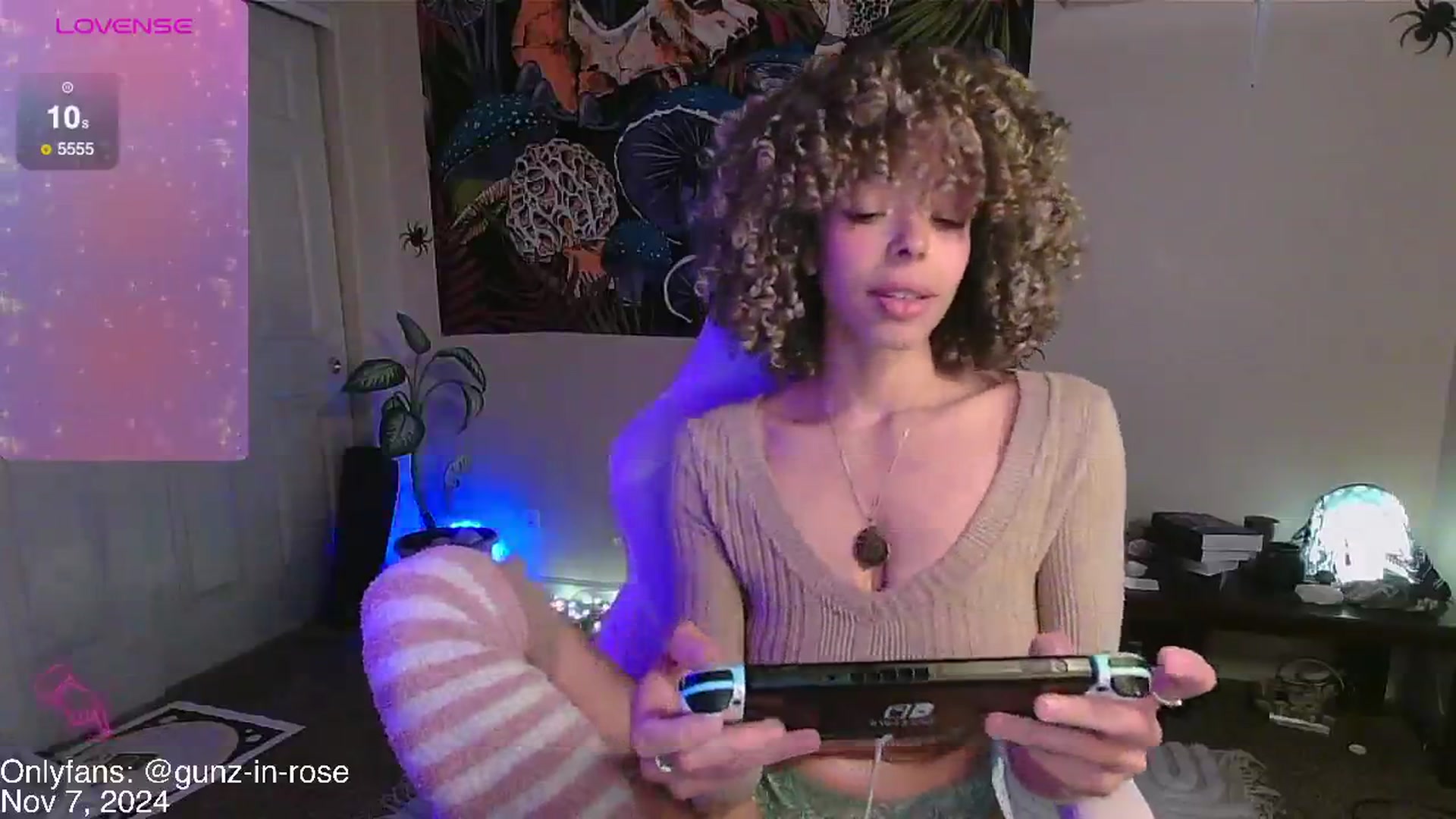 Gallery image thumbnail from kylierose's myfreecams stream on, 11/07/2024, 18:33 image 16 of 20