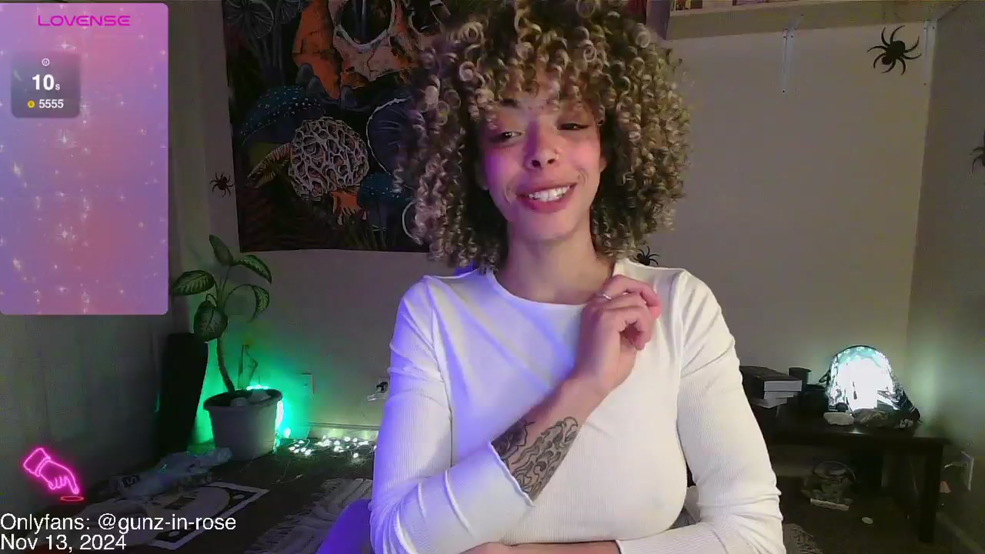 Gallery image thumbnail from kylierose's myfreecams stream on, 11/13/2024, 17:26 image 12 of 20