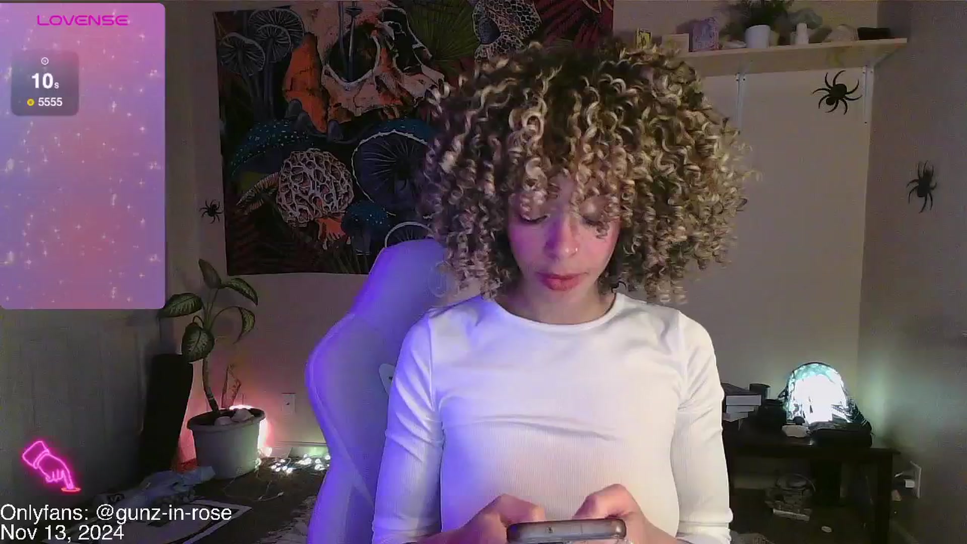 Gallery image thumbnail from kylierose's myfreecams stream on, 11/13/2024, 17:53 image 1 of 20