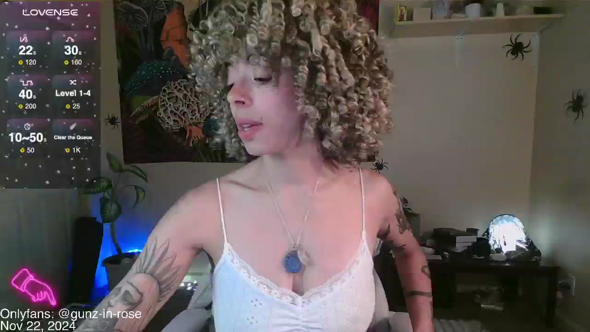 Gallery image thumbnail from kylierose's myfreecams stream on, 11/22/2024, 17:57 image 12 of 20